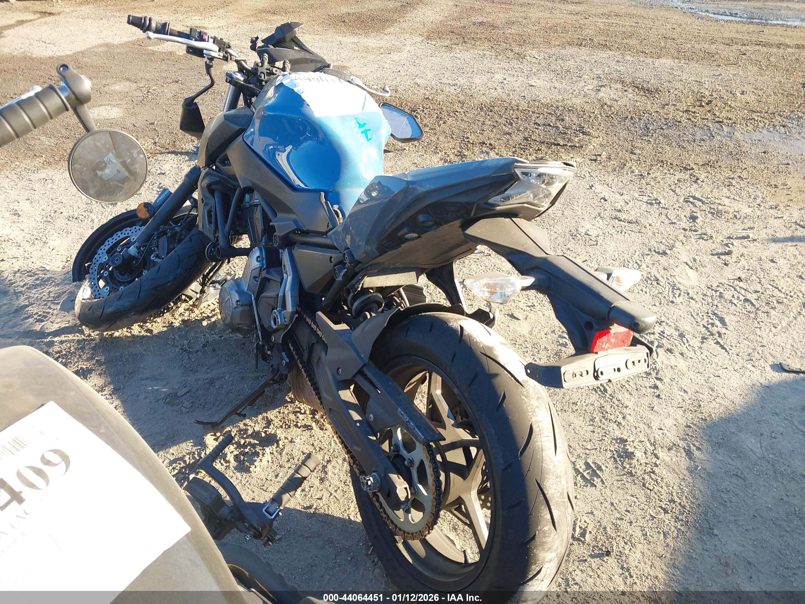 KAWASAKI ER650 image 3