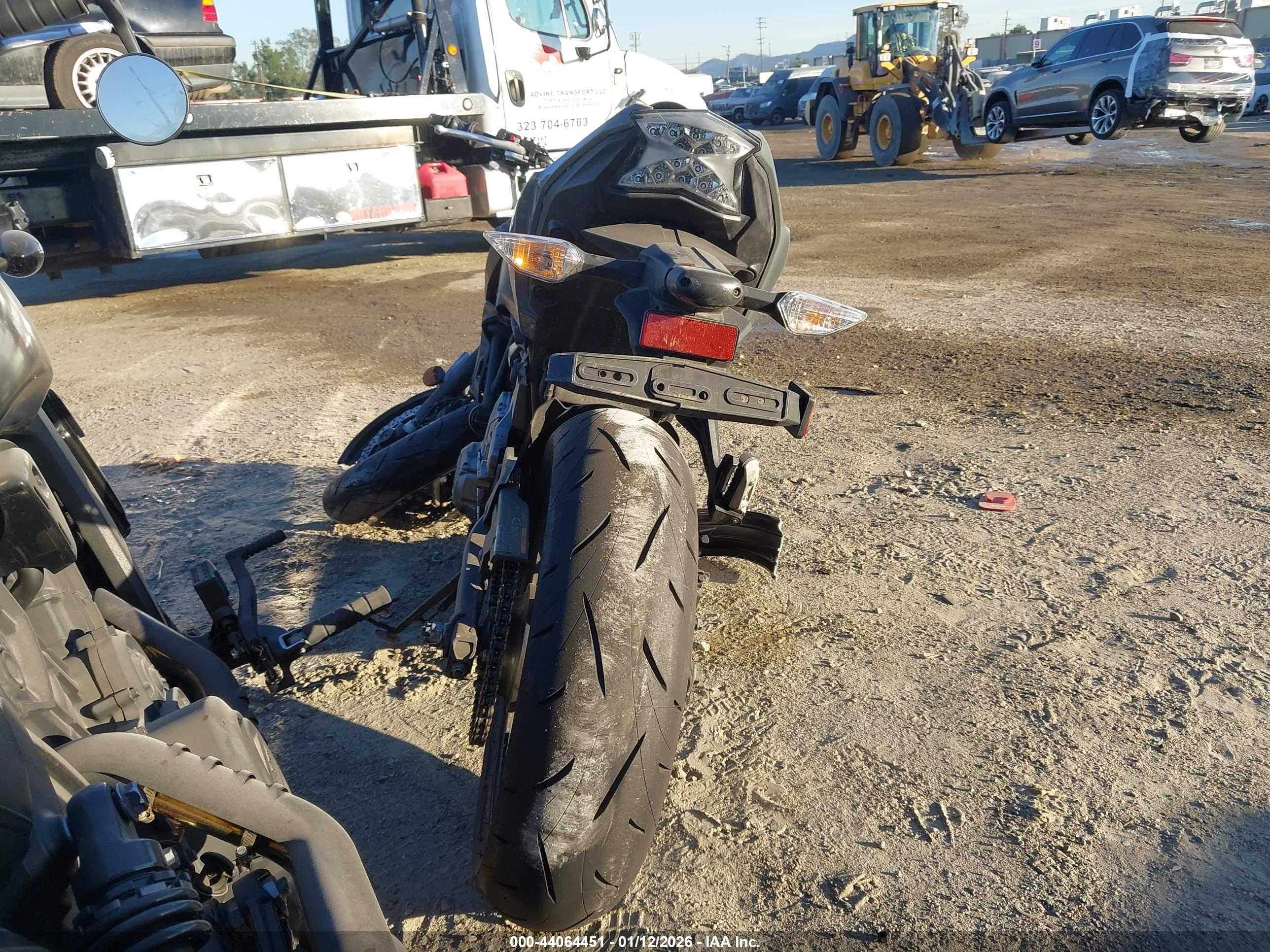 KAWASAKI ER650 image 6