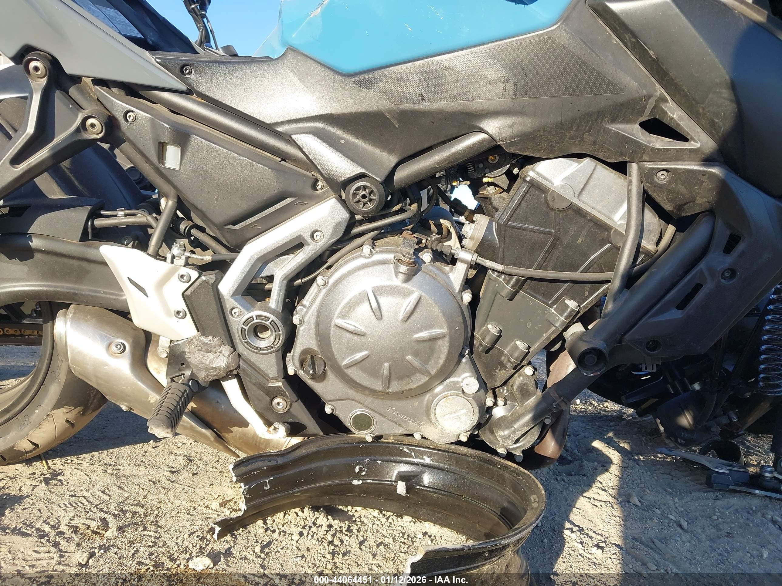 KAWASAKI ER650 image 8
