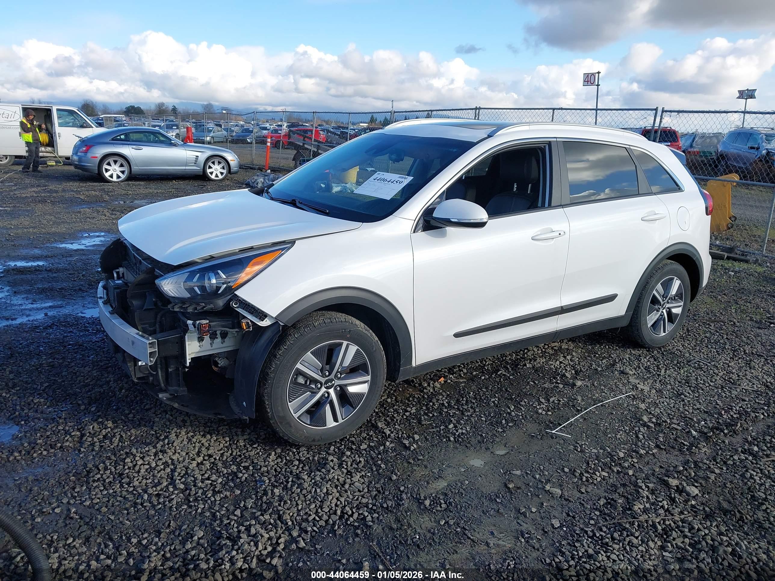 KIA NIRO image 2