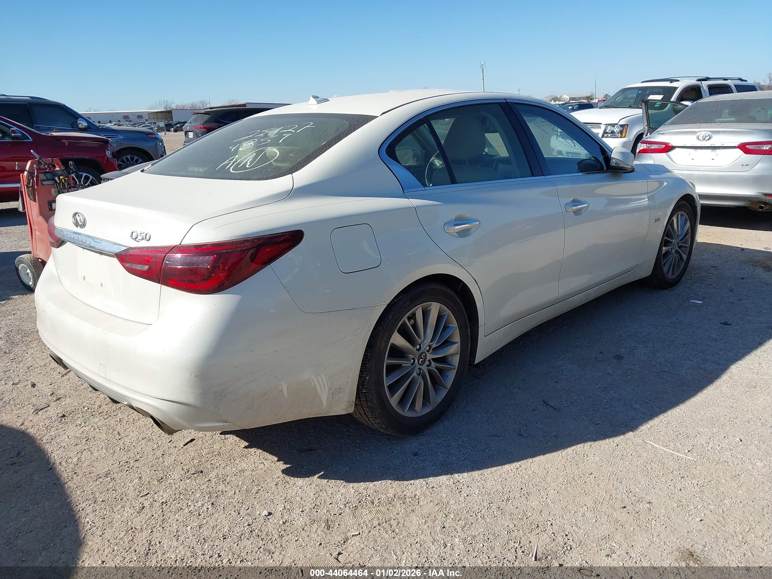INFINITI Q50 image 4