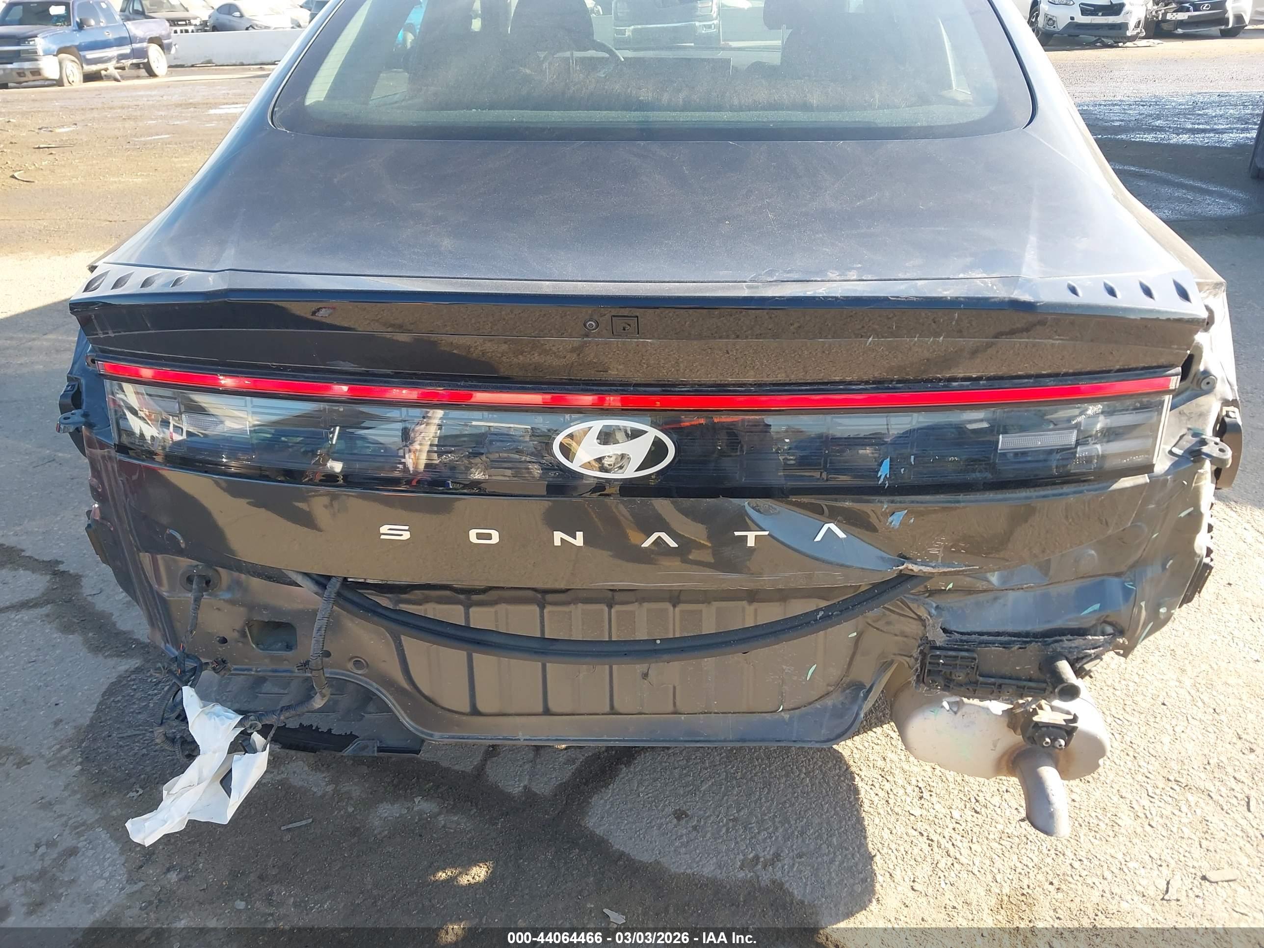 HYUNDAI SONATA image 6
