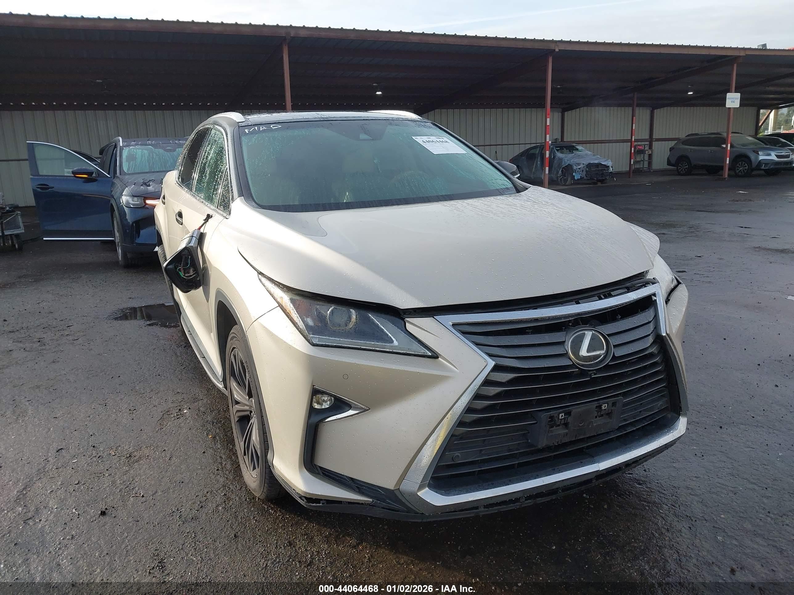 LEXUS RX image 6