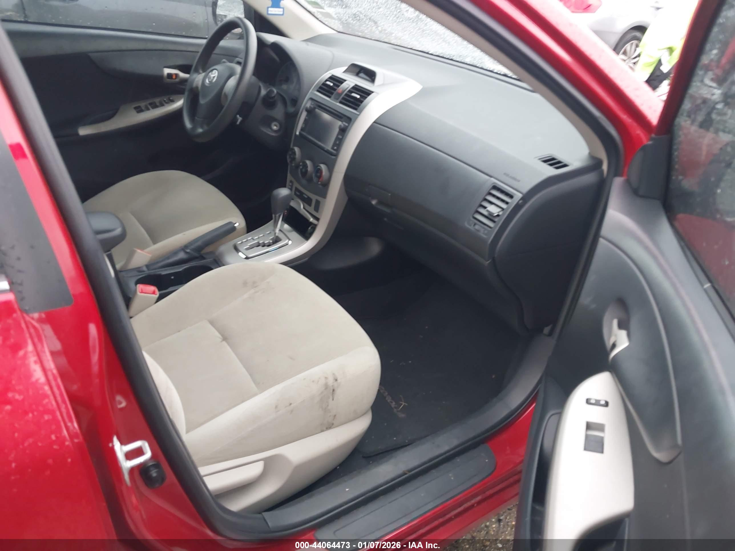 TOYOTA COROLLA image 5
