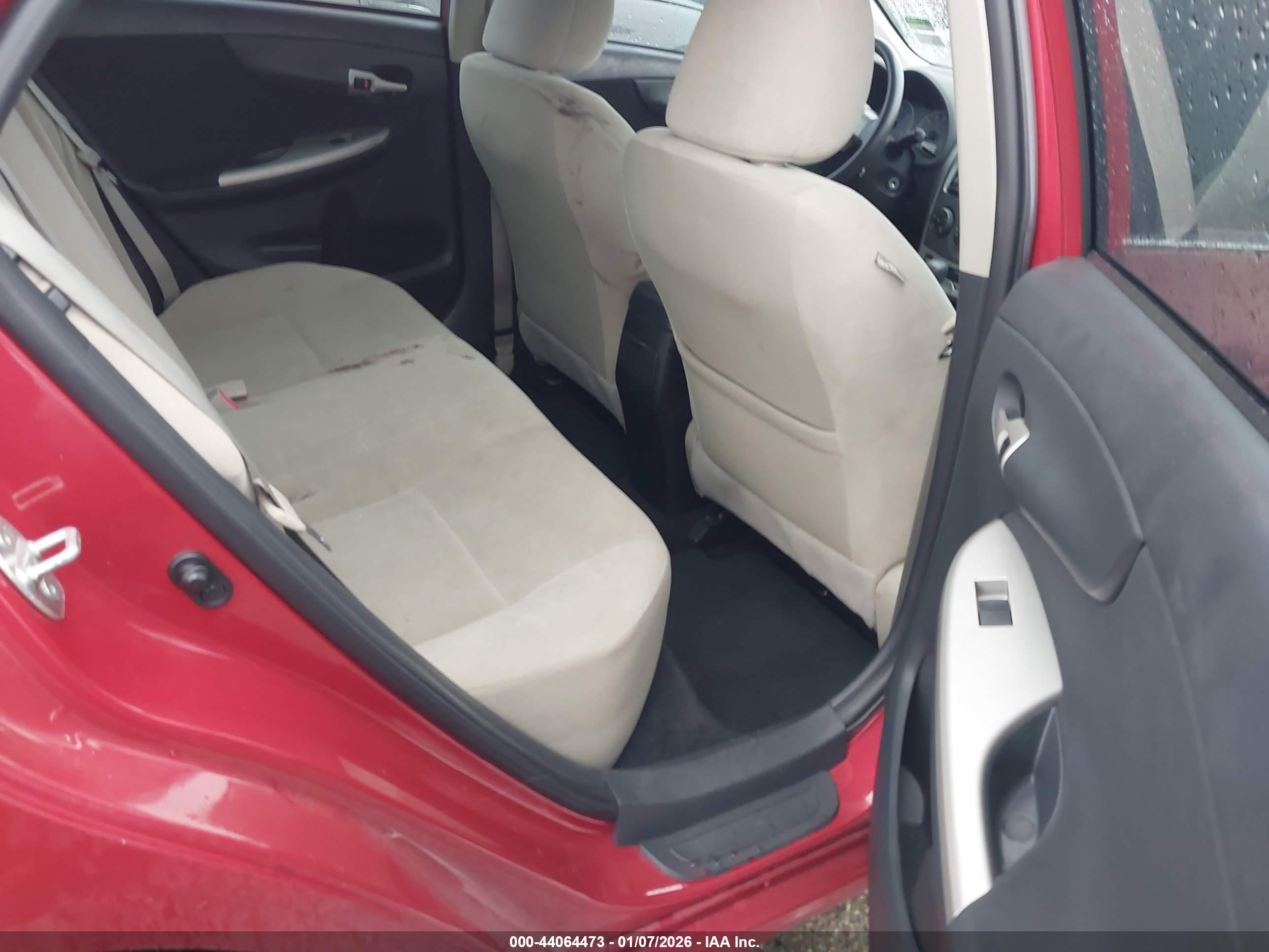 TOYOTA COROLLA image 8