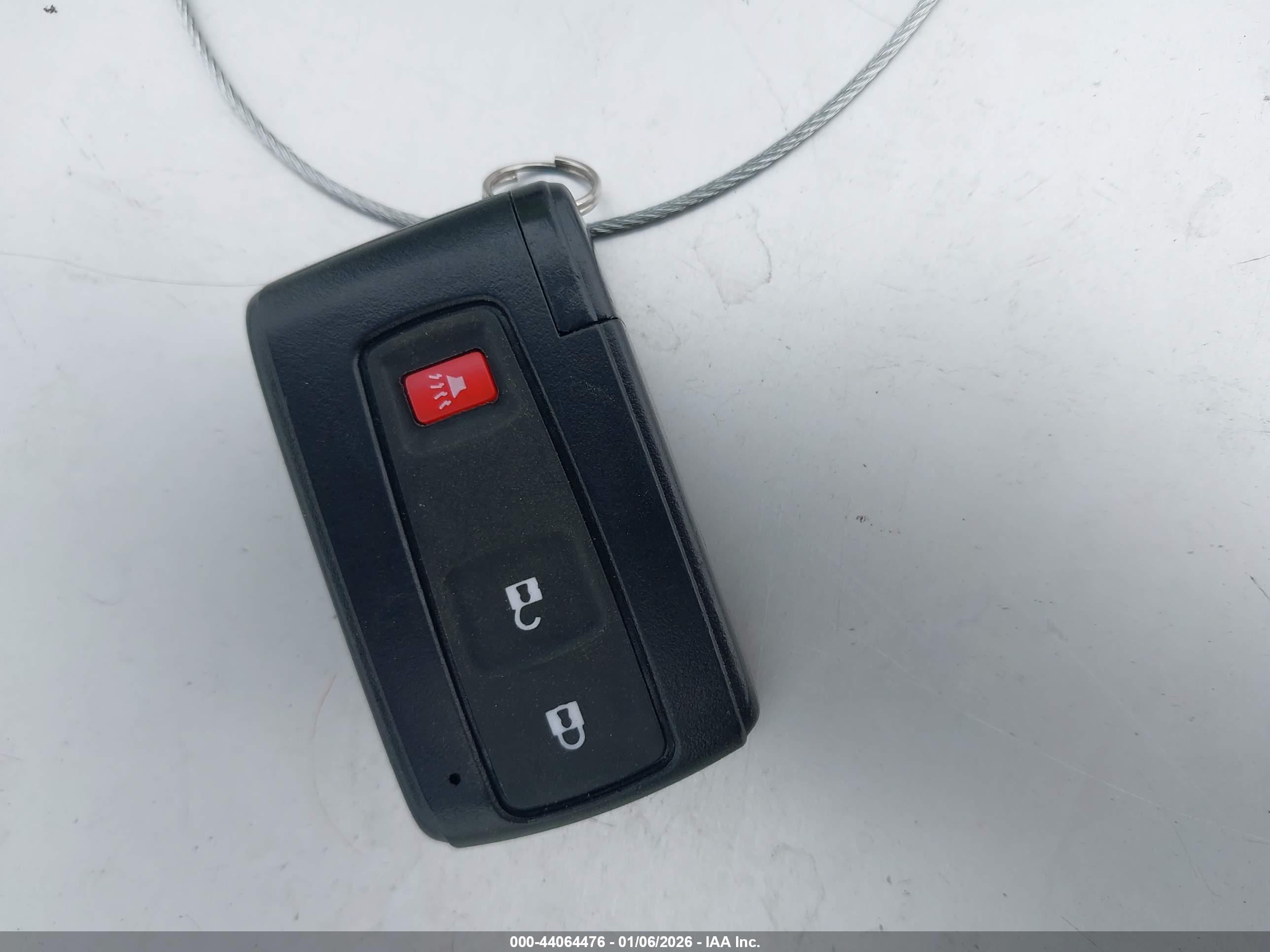 TOYOTA PRIUS image 11