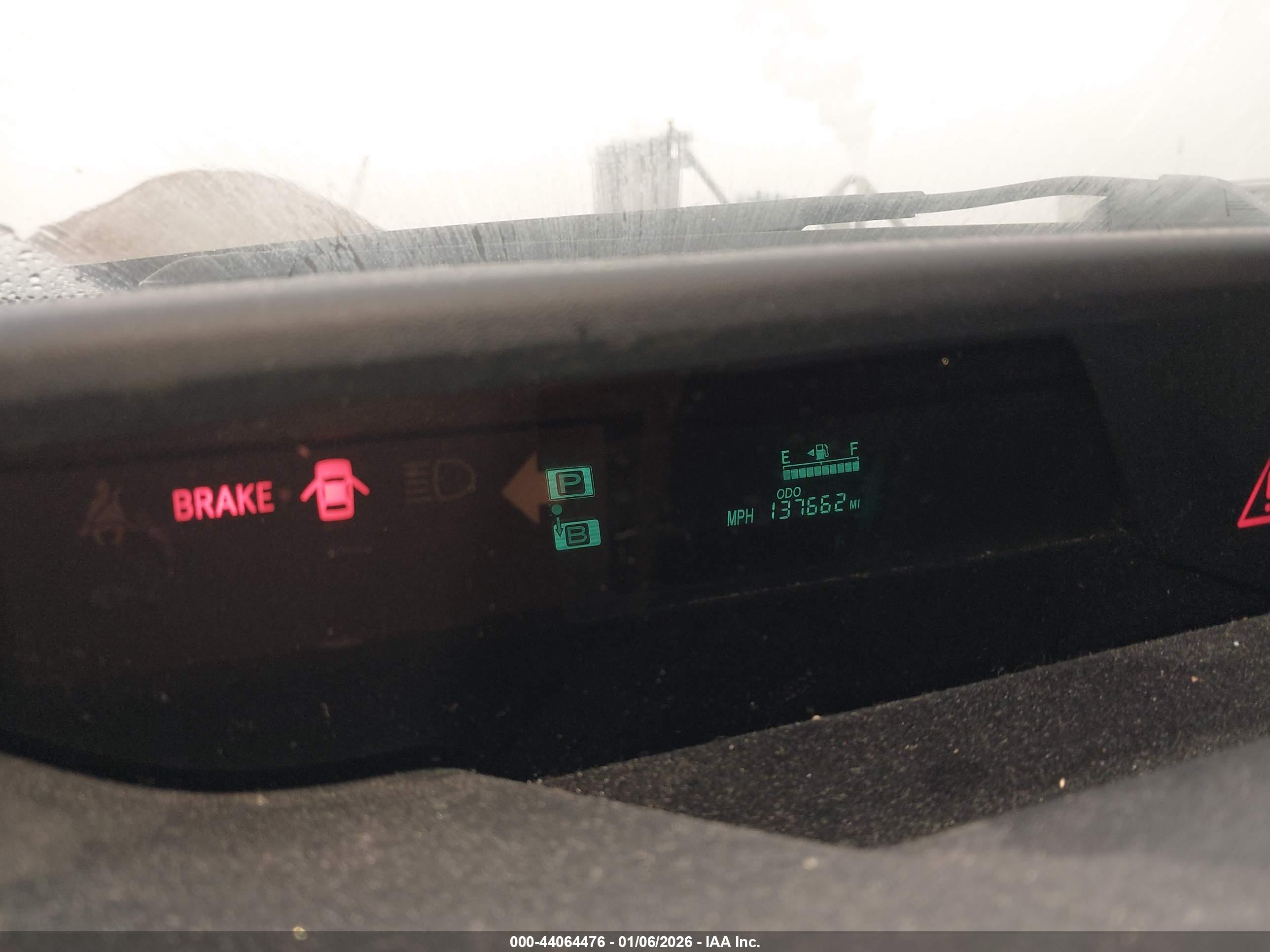 TOYOTA PRIUS image 7