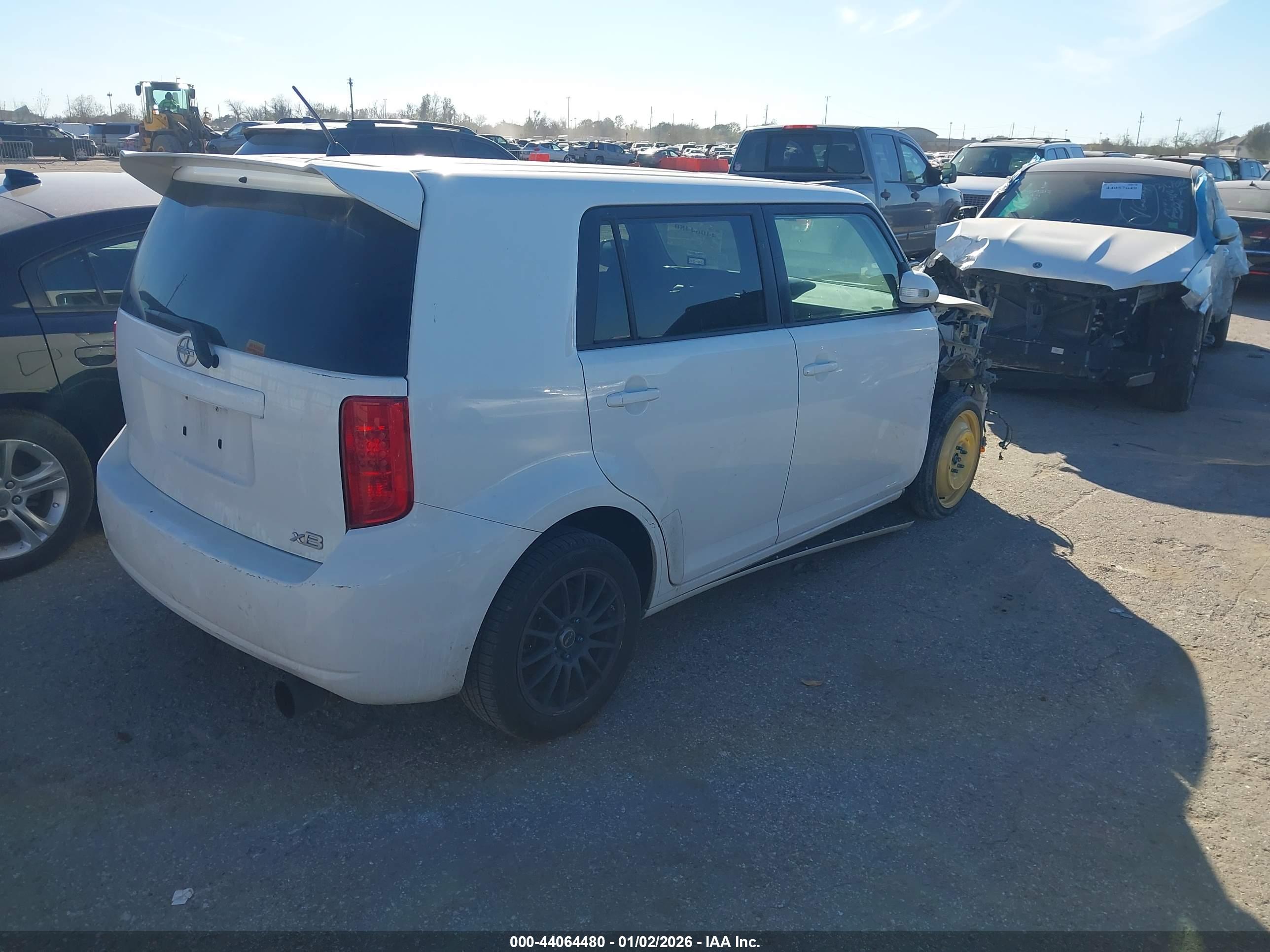 SCION XB image 4