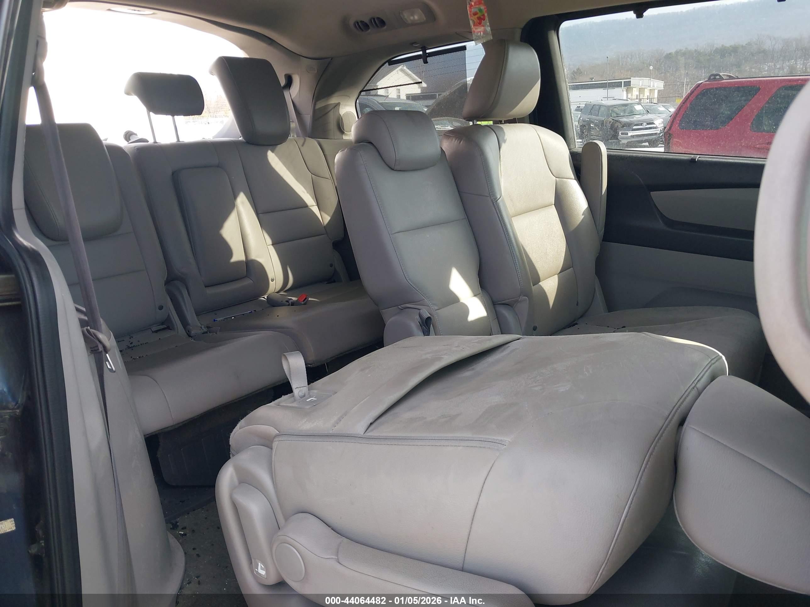 HONDA ODYSSEY image 8