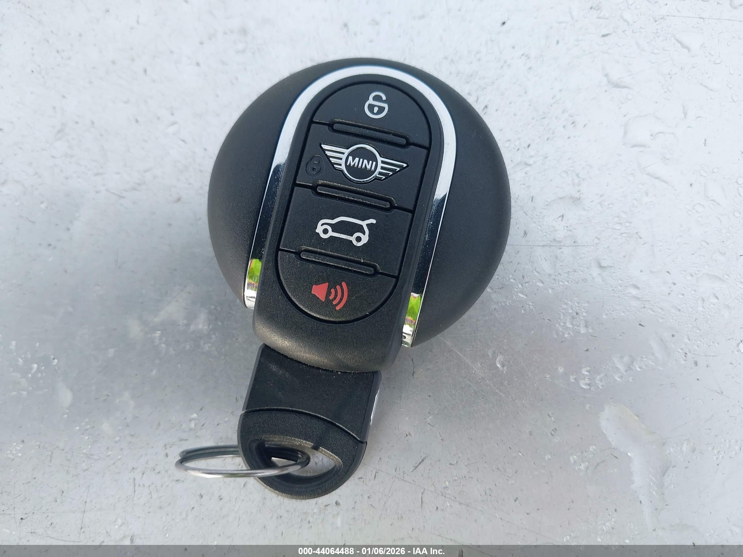MINI SE image 11