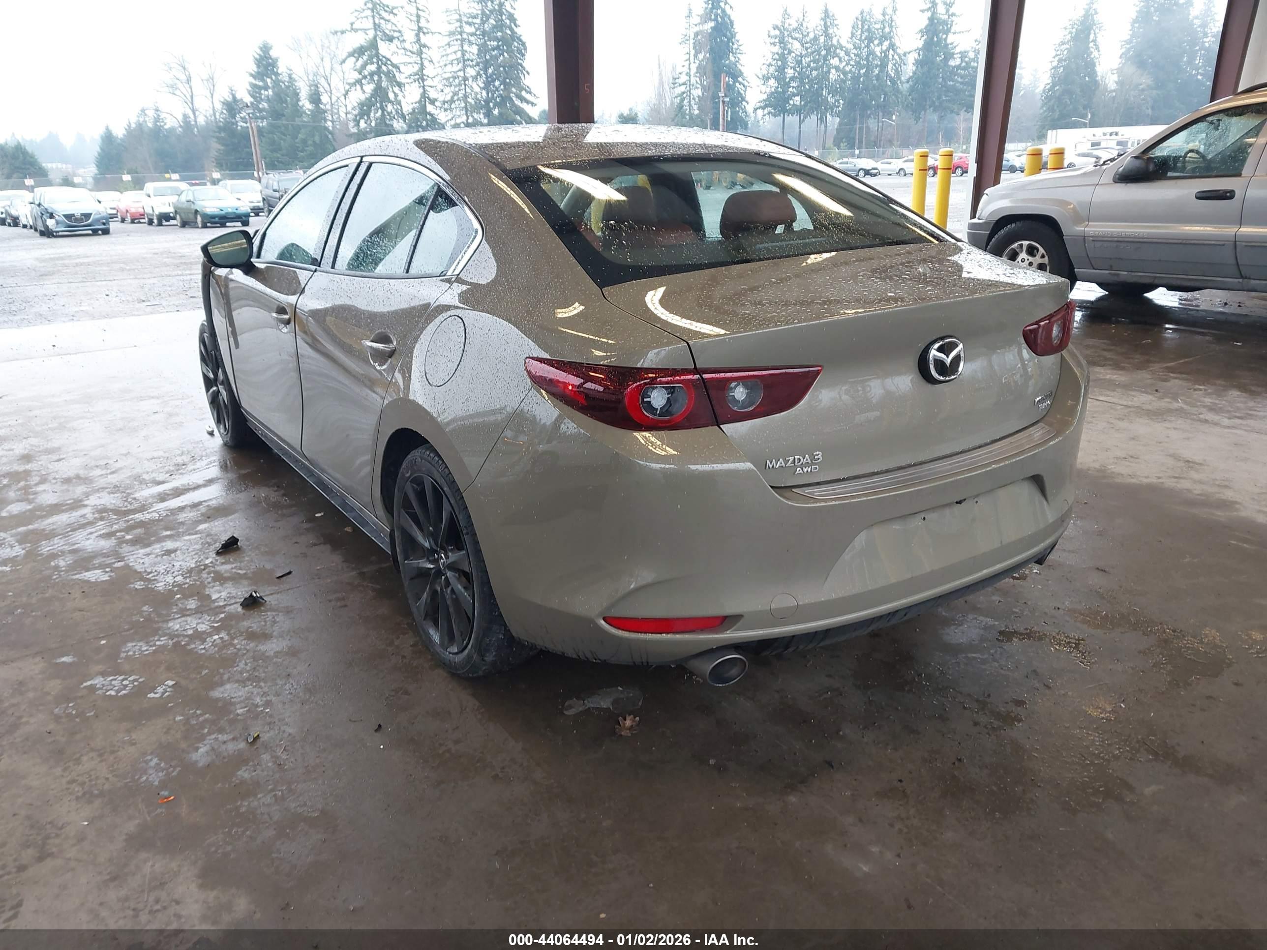 MAZDA MAZDA3 image 3