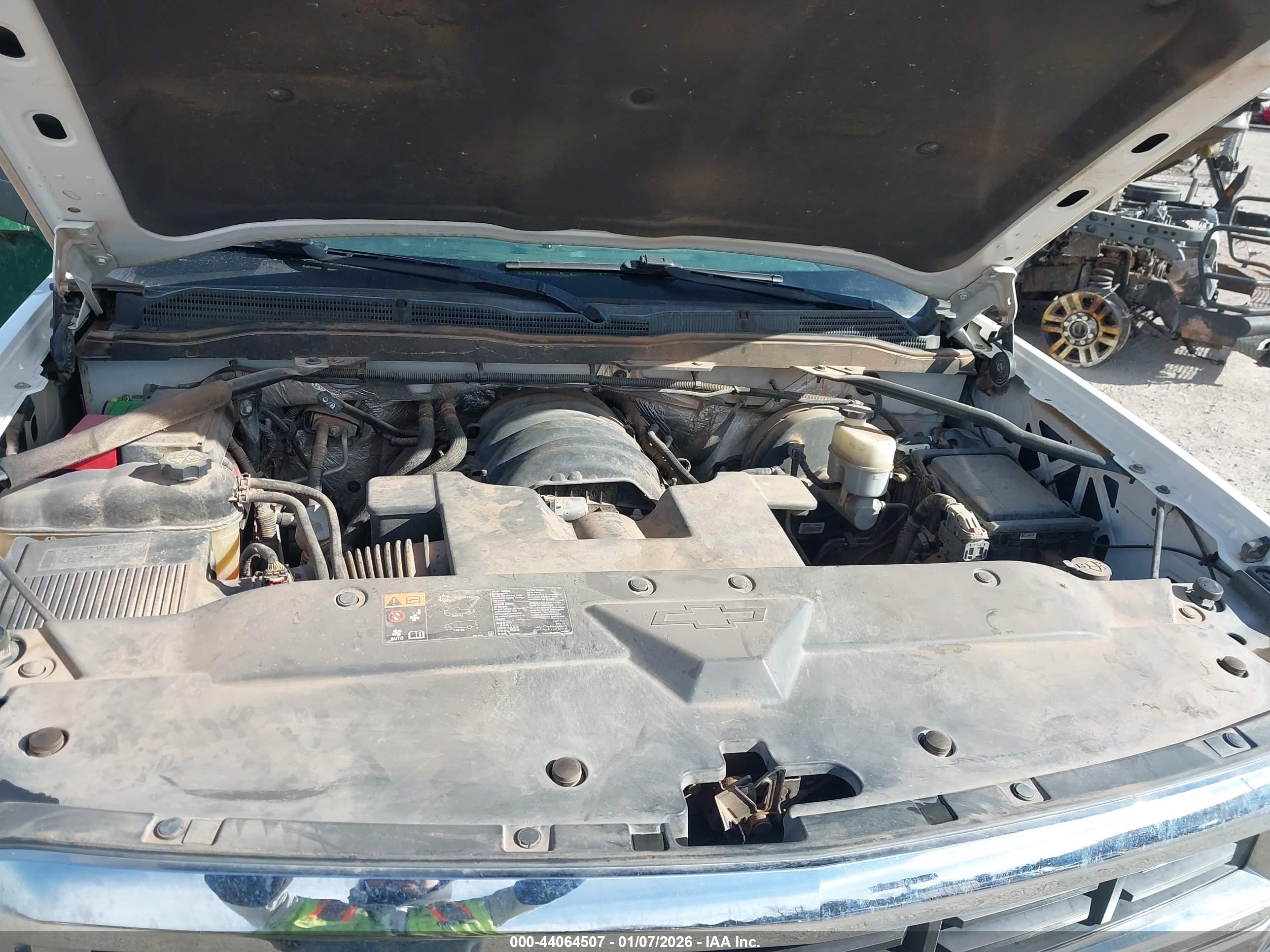 CHEVROLET SILVERADO image 10