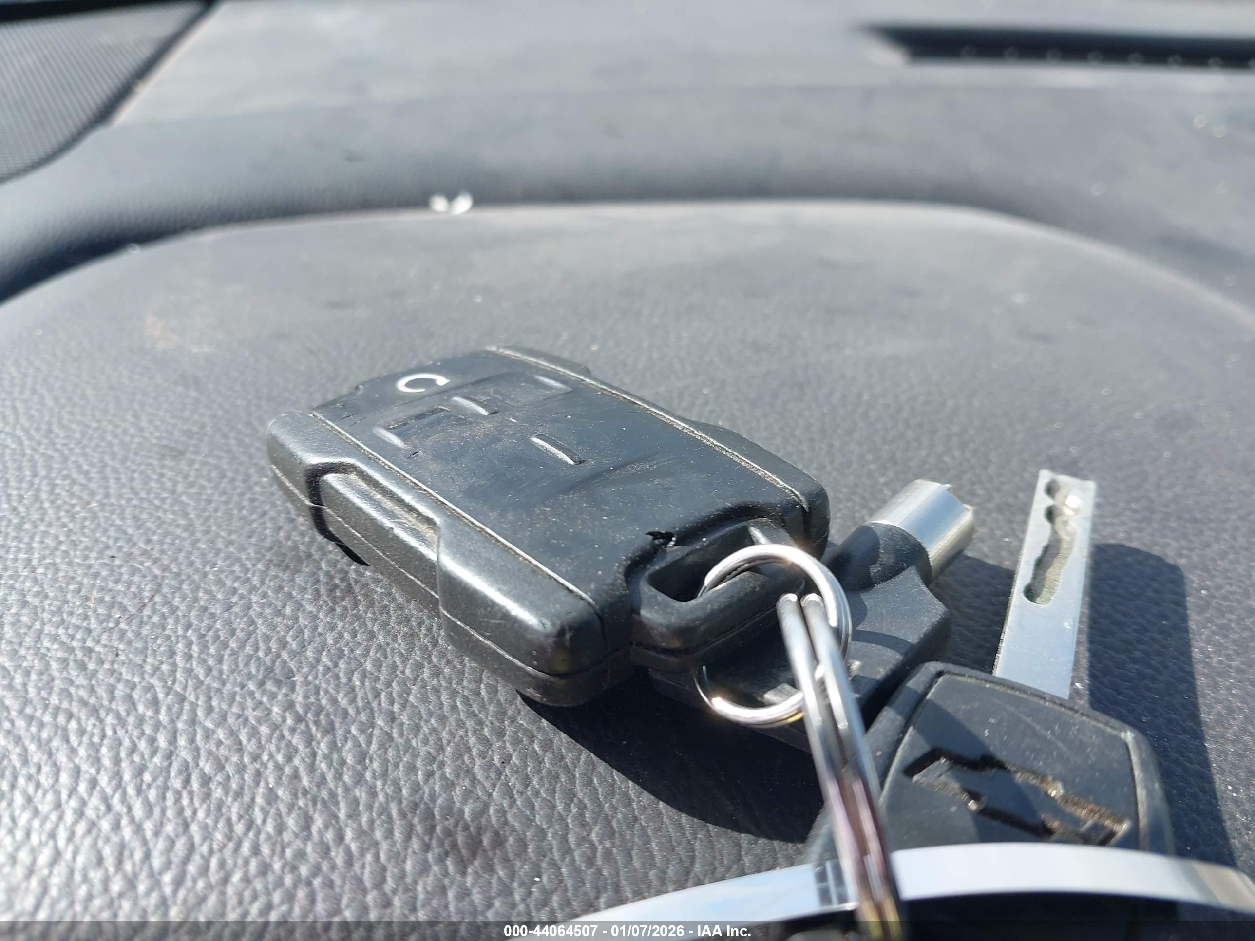 CHEVROLET SILVERADO image 11