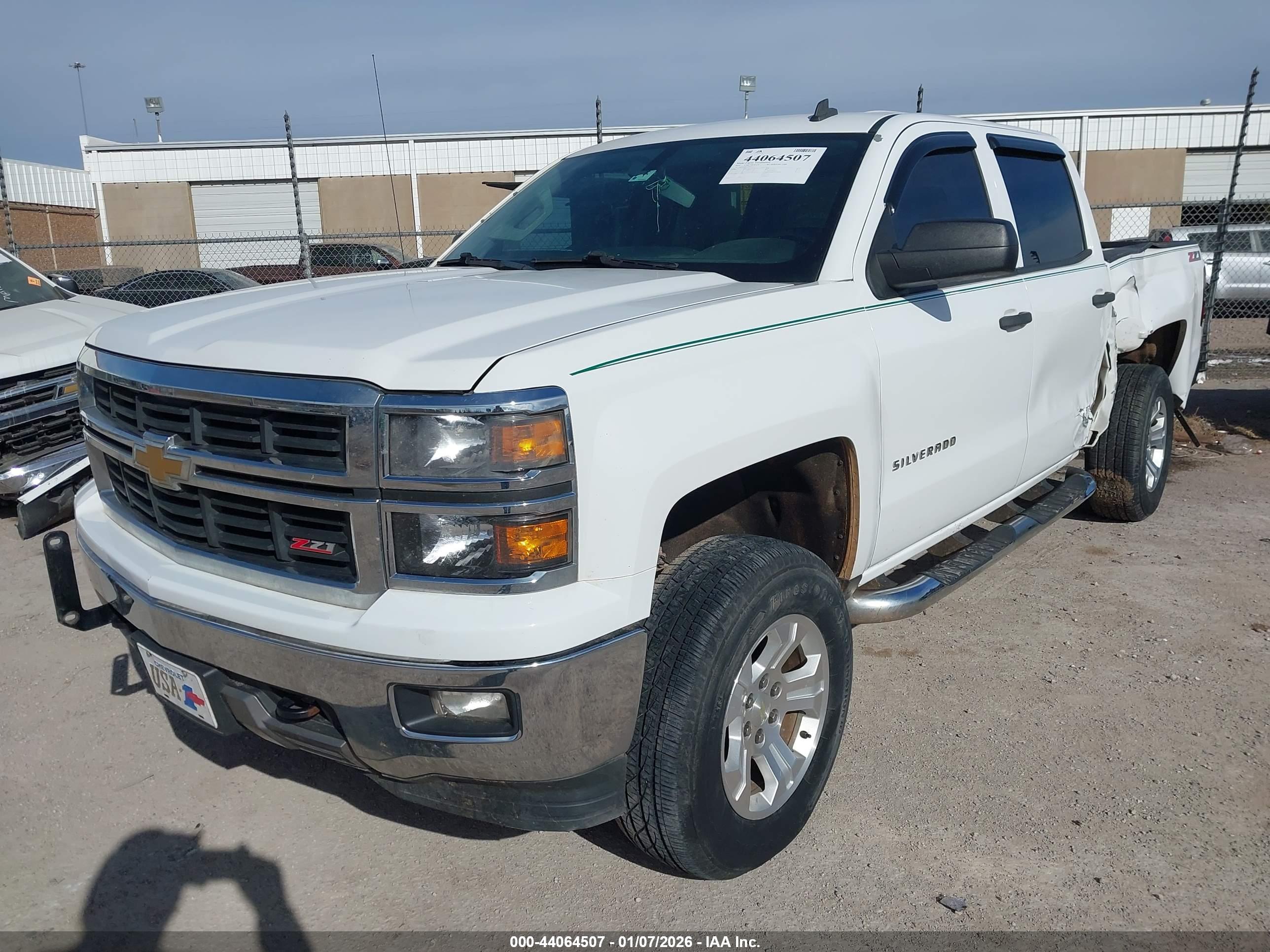 CHEVROLET SILVERADO image 2
