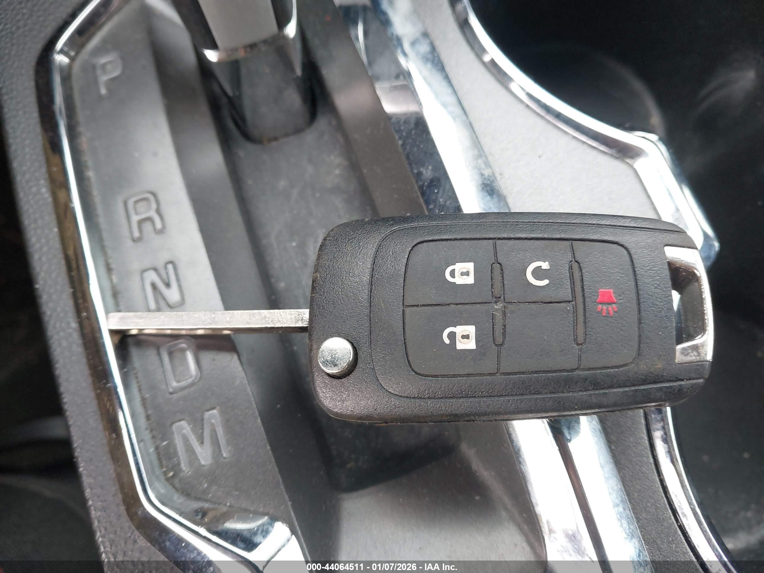 GMC TERRAIN image 11