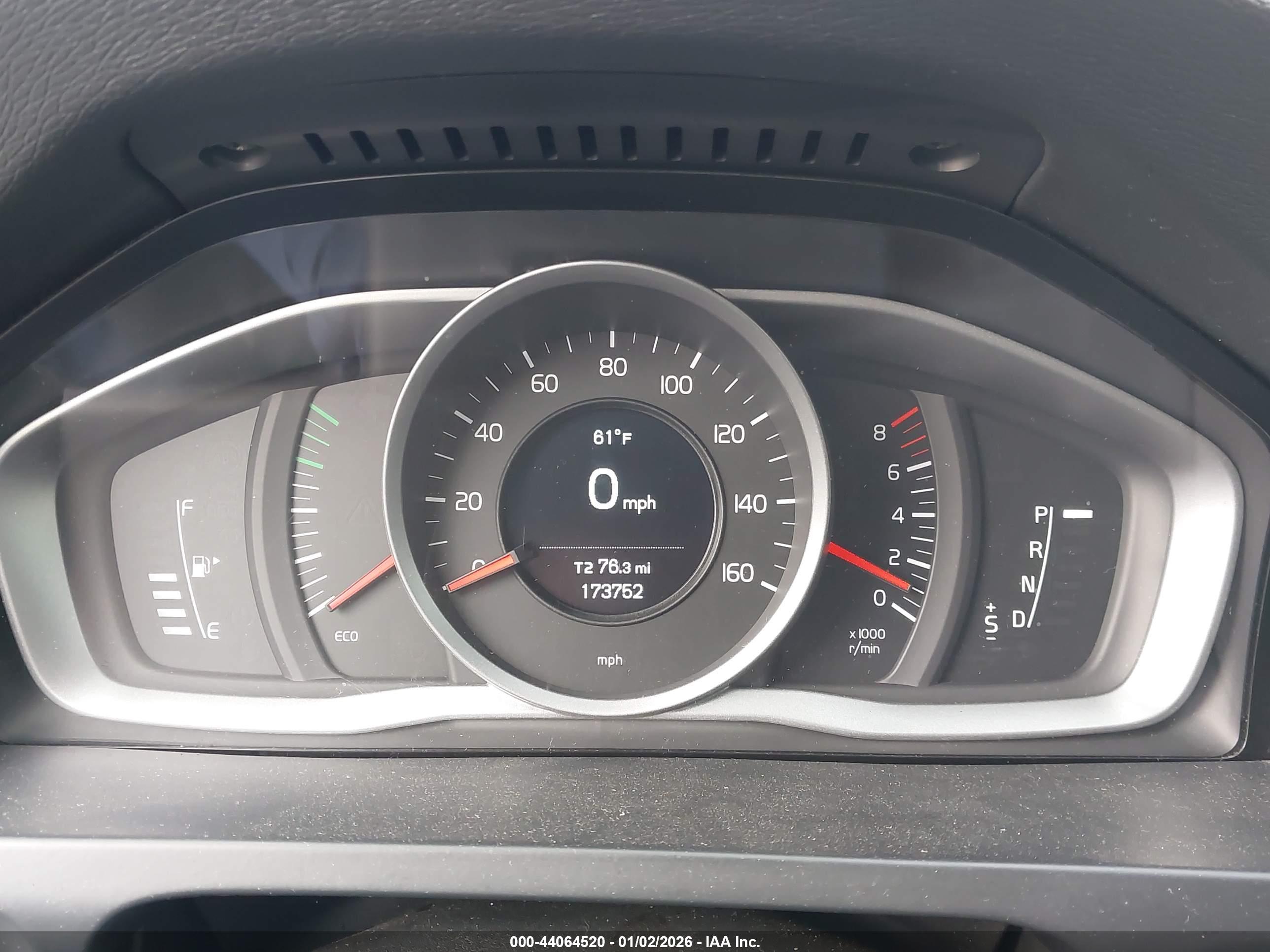 VOLVO S60 image 7