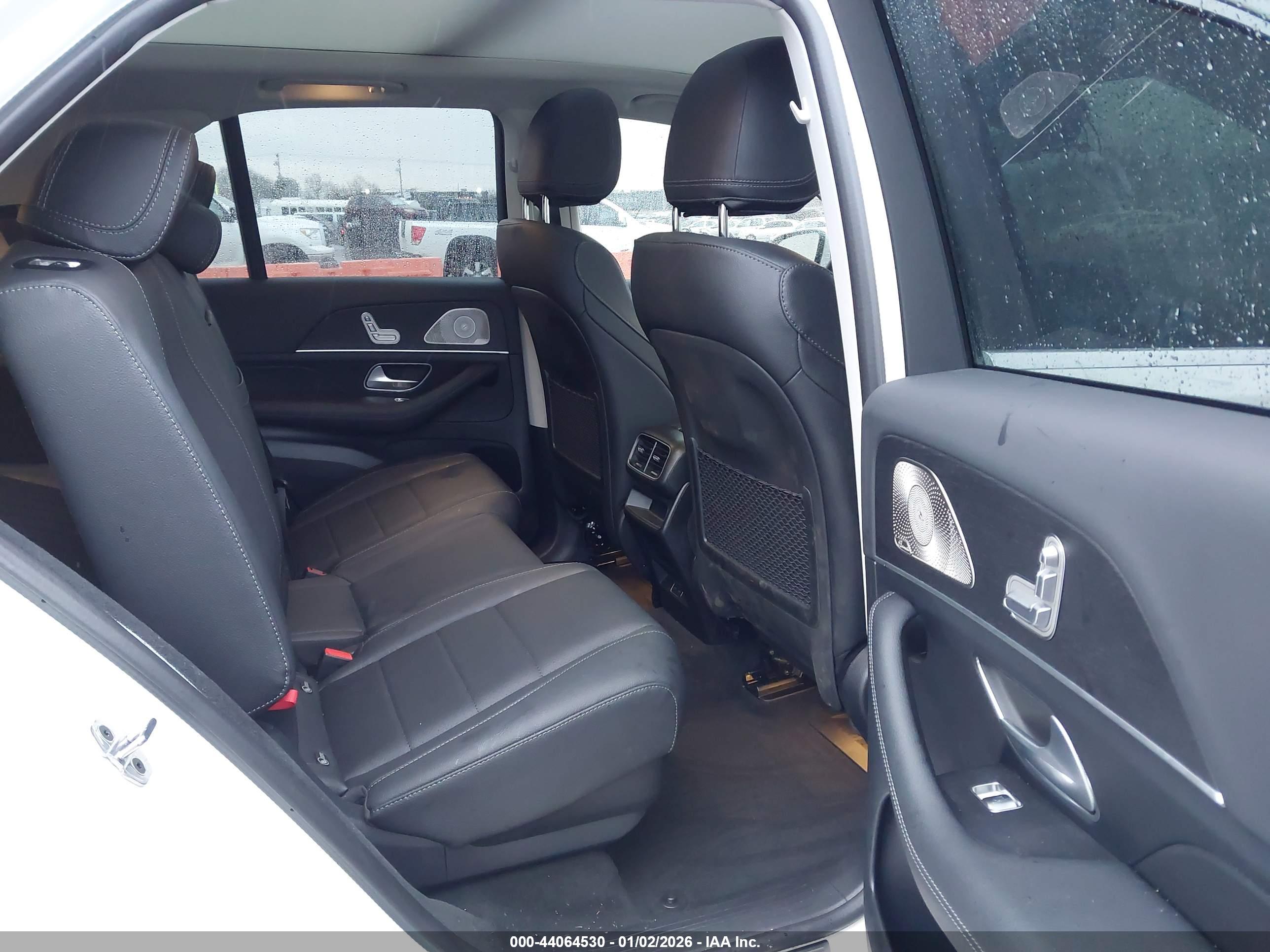 MERCEDES-BENZ GLE image 8