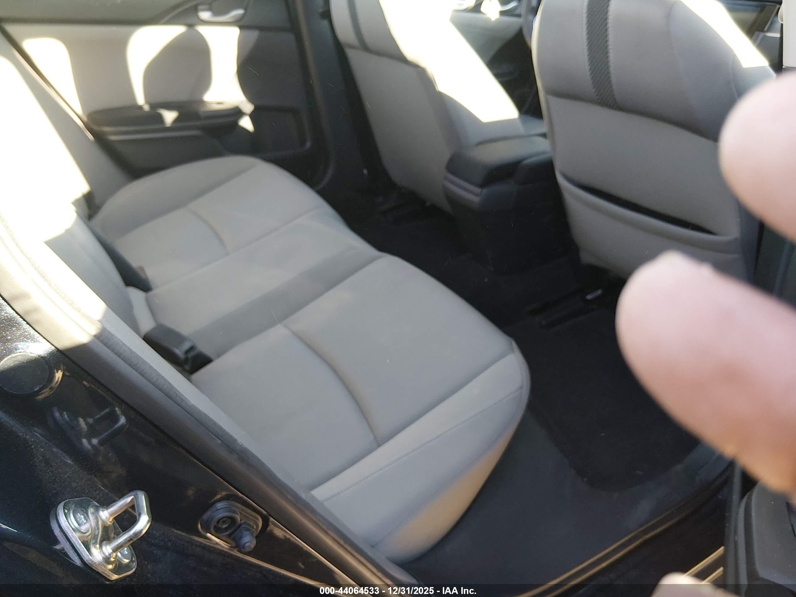 HONDA CIVIC image 8