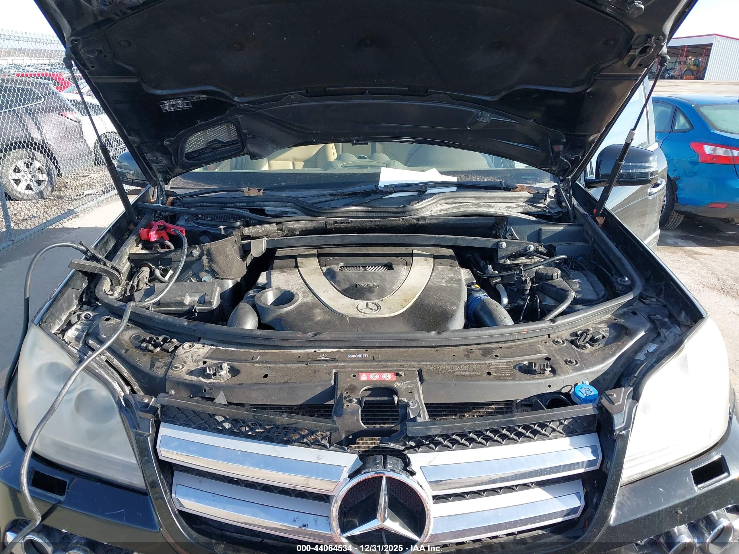 MERCEDES-BENZ GL image 10