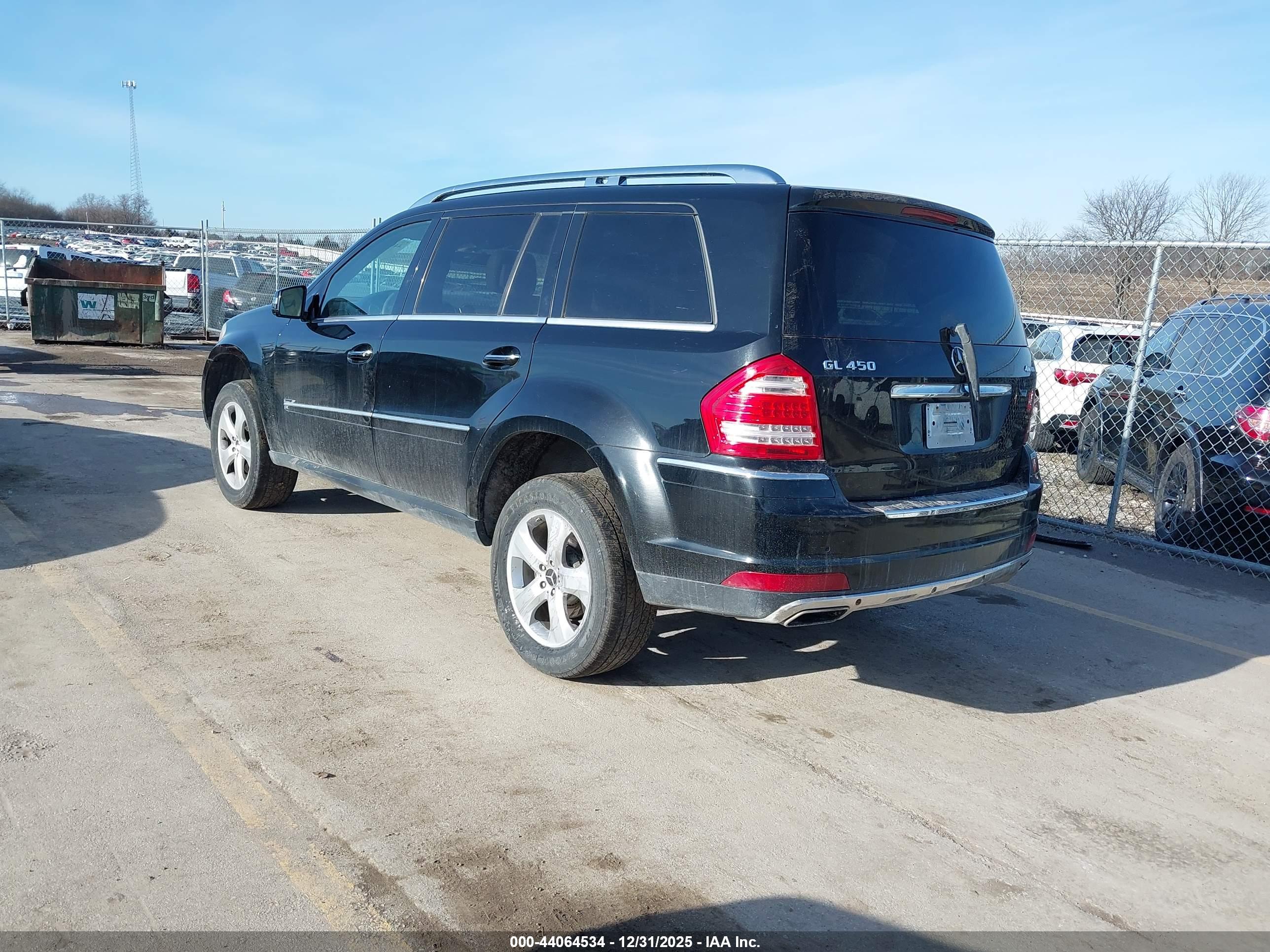 MERCEDES-BENZ GL image 3