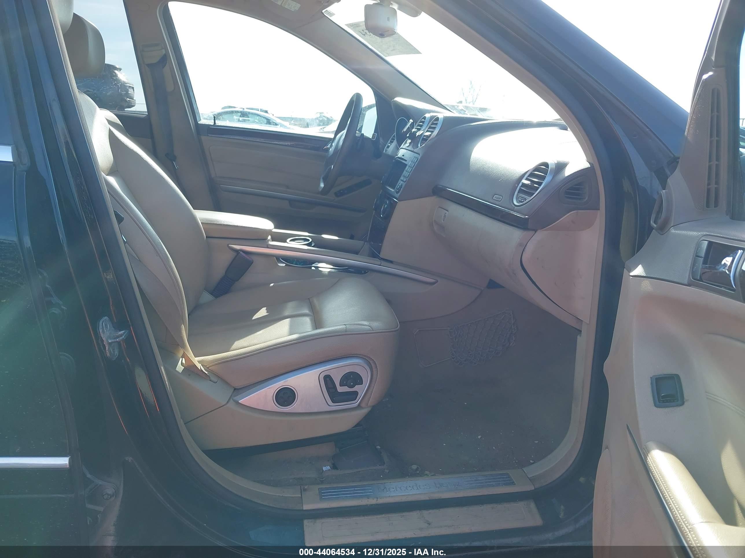 MERCEDES-BENZ GL image 5