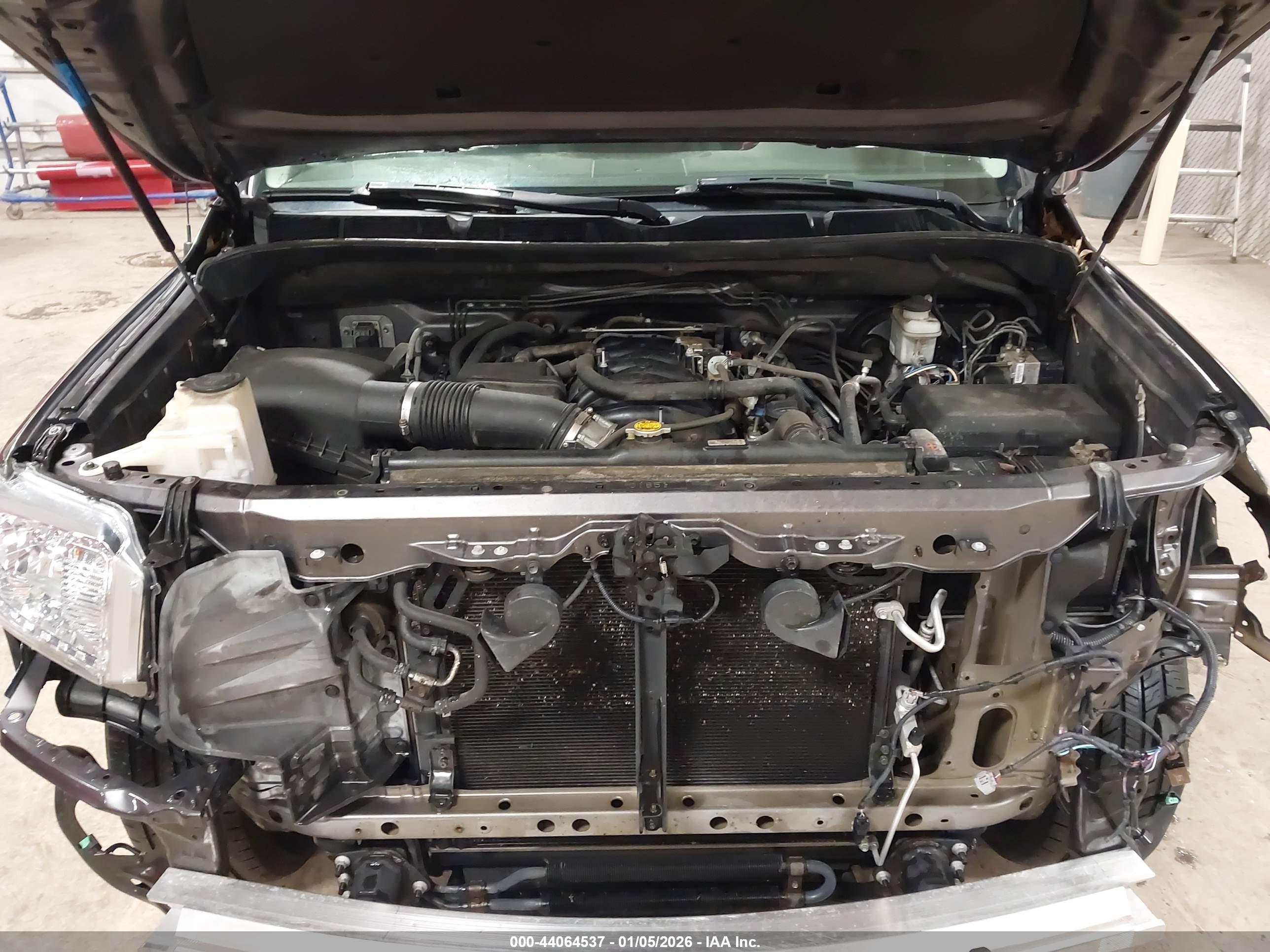 TOYOTA TUNDRA image 10