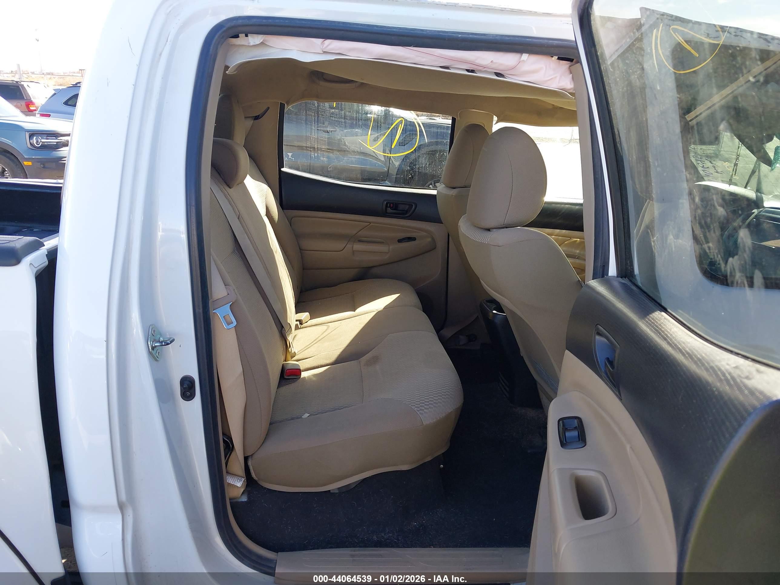 TOYOTA TACOMA image 8