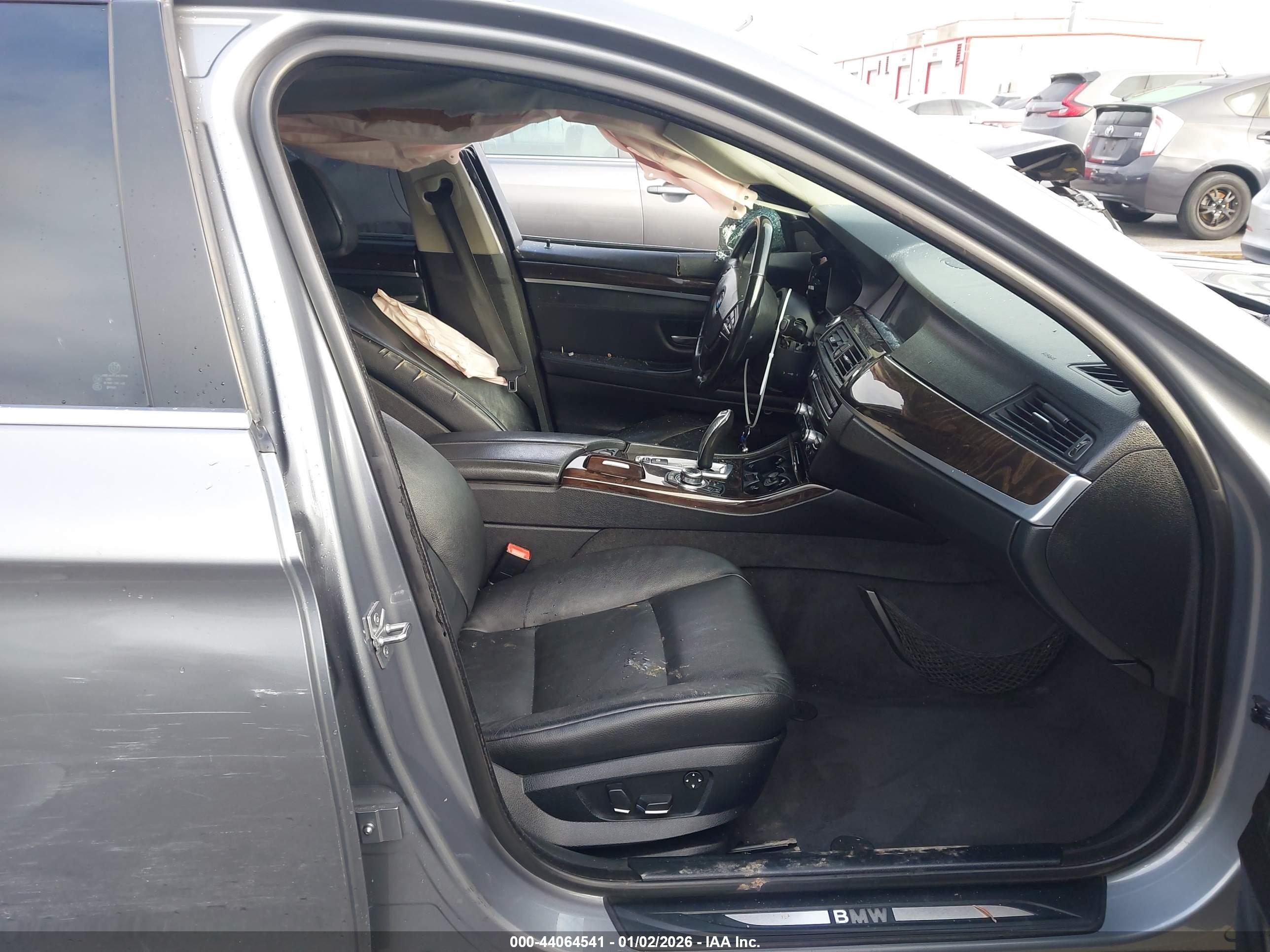 BMW 535I image 5