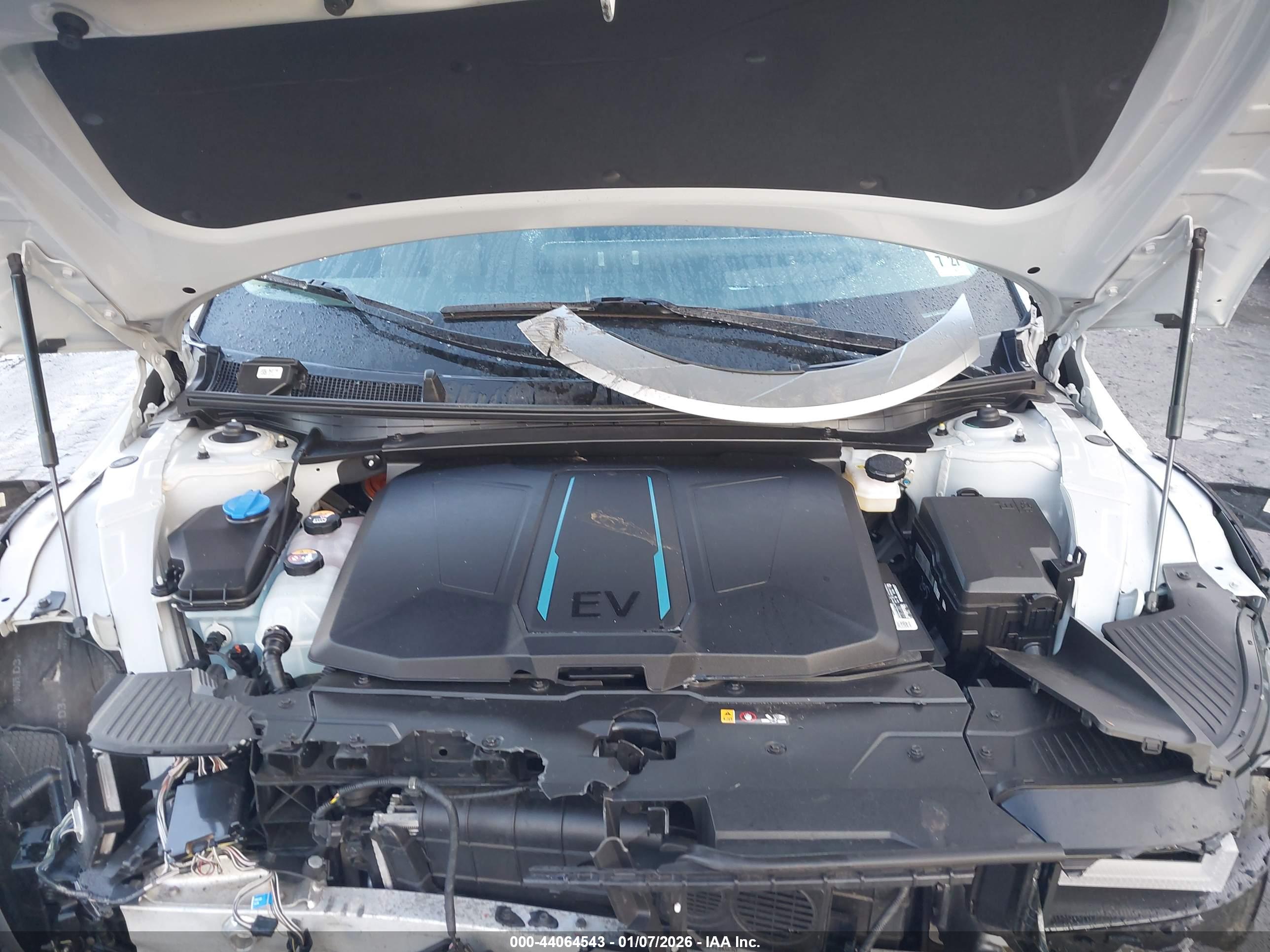 HYUNDAI IONIQ image 10