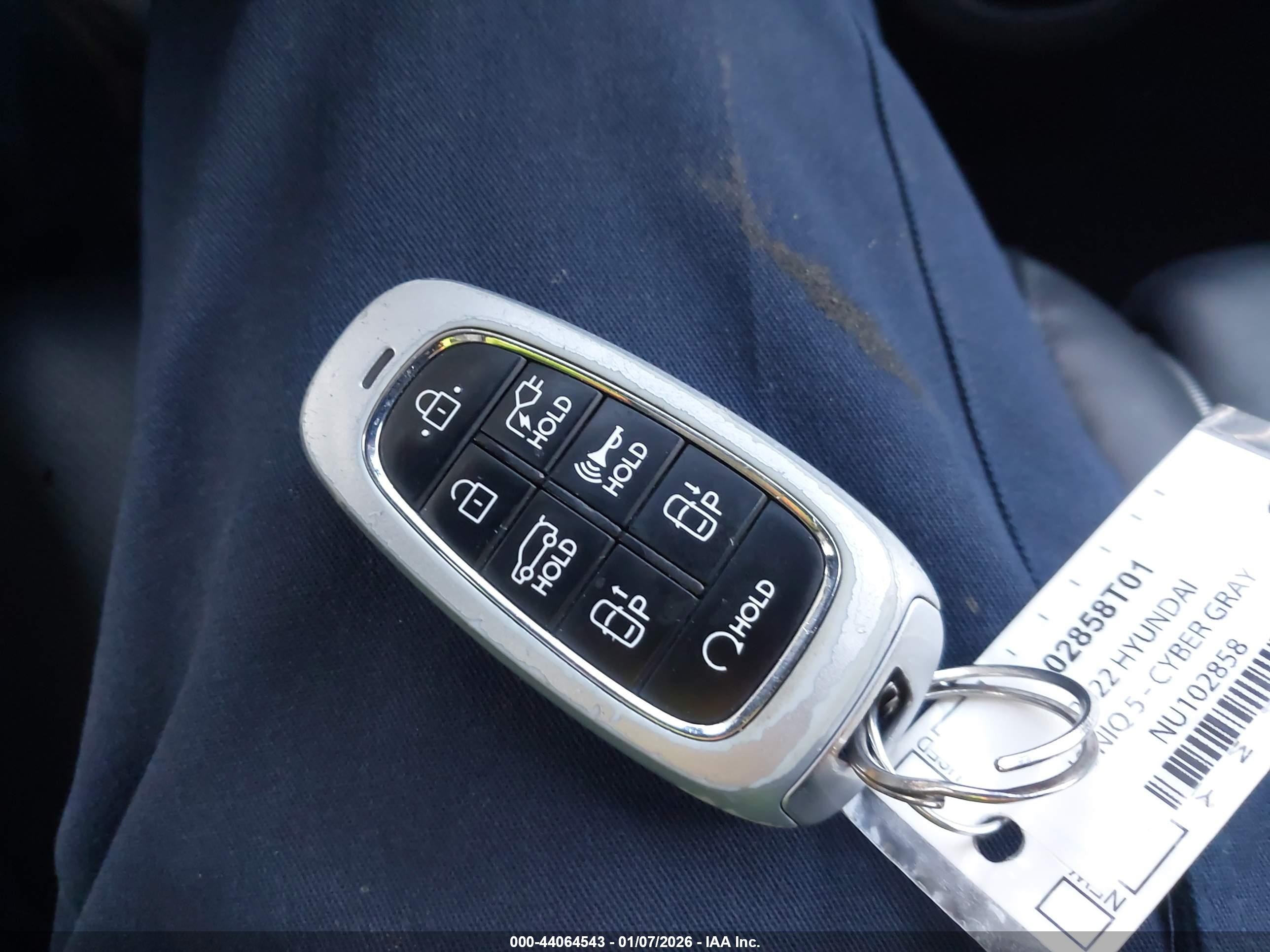 HYUNDAI IONIQ image 11