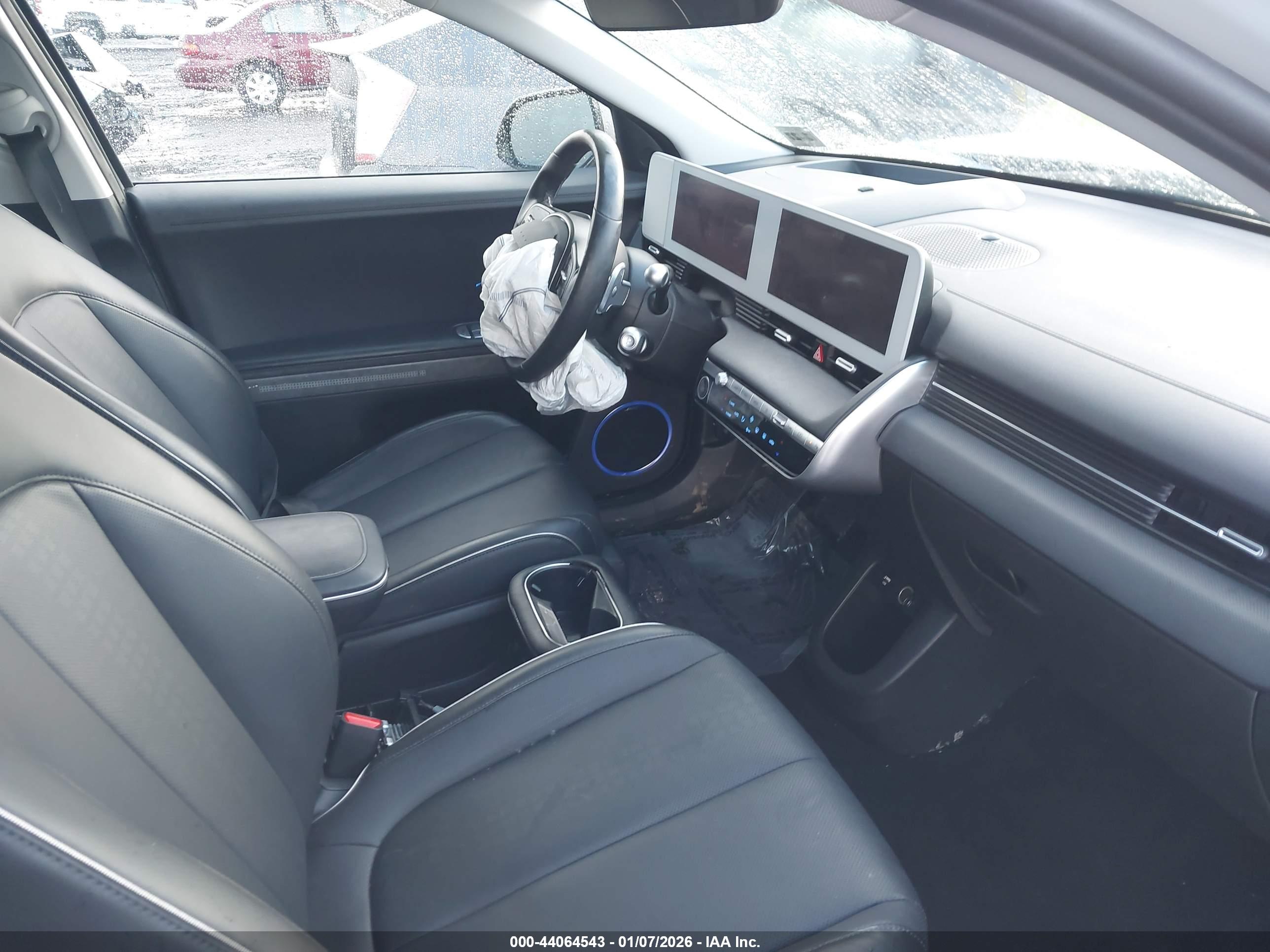 HYUNDAI IONIQ image 5