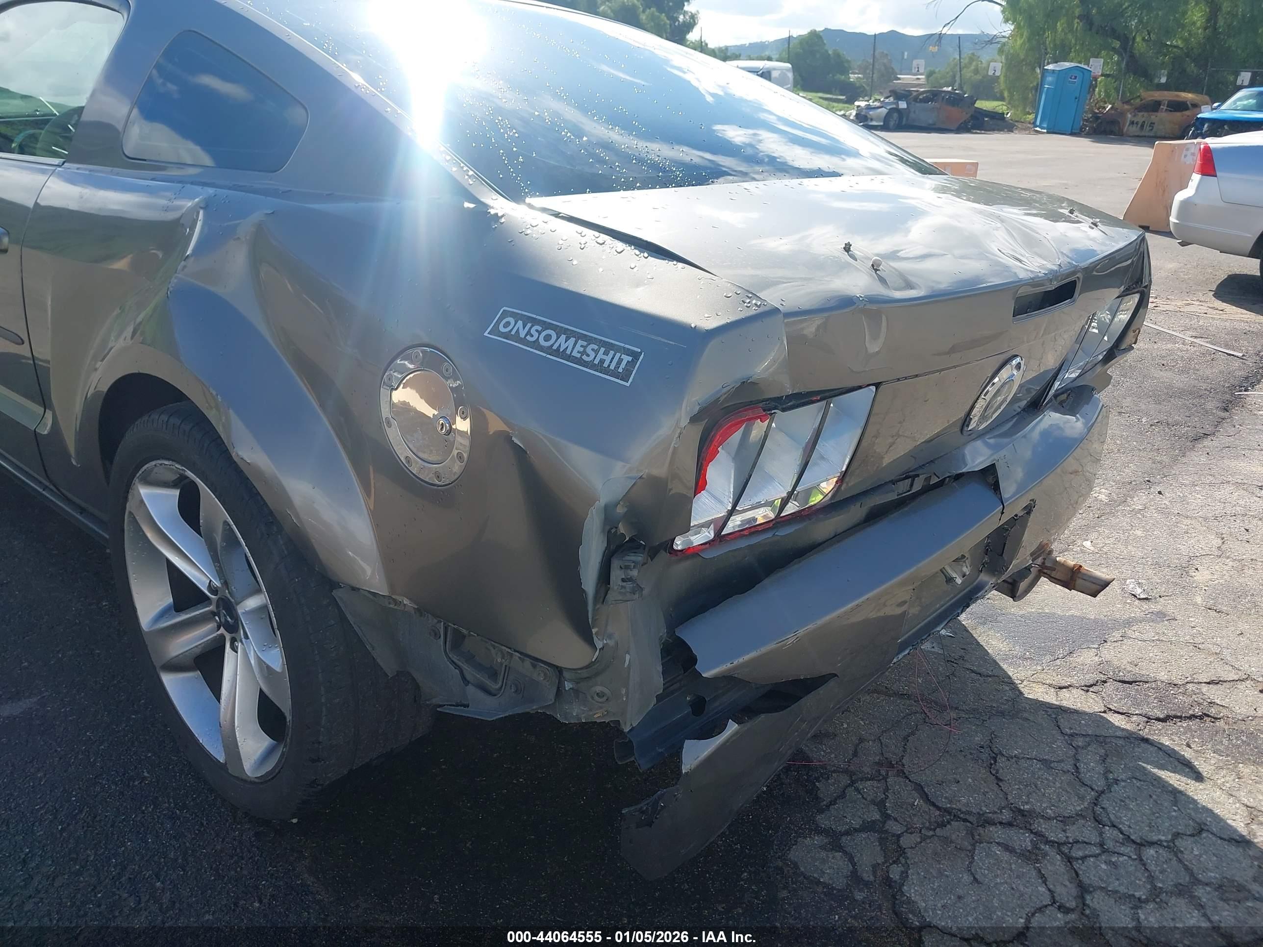 FORD MUSTANG image 6