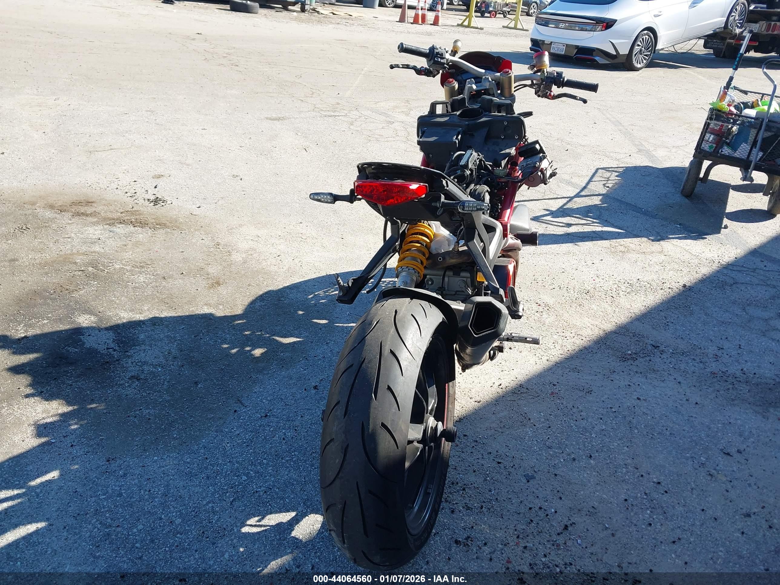DUCATI MONSTER image 6