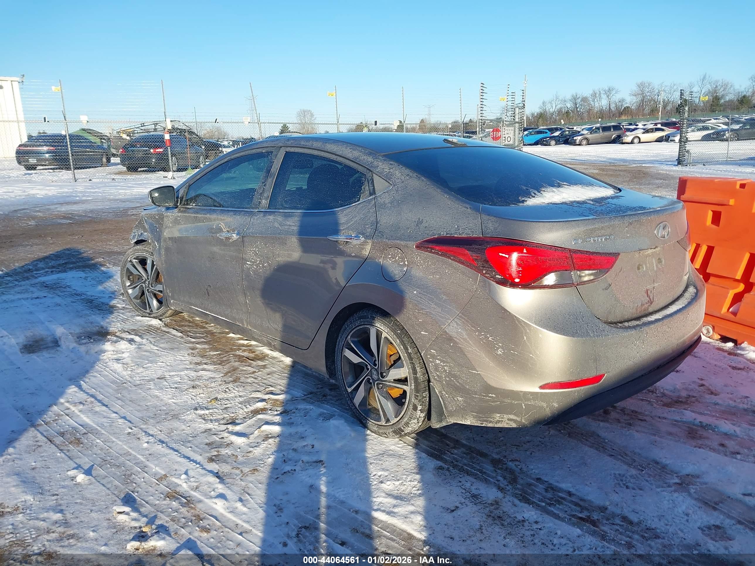 HYUNDAI ELANTRA image 3