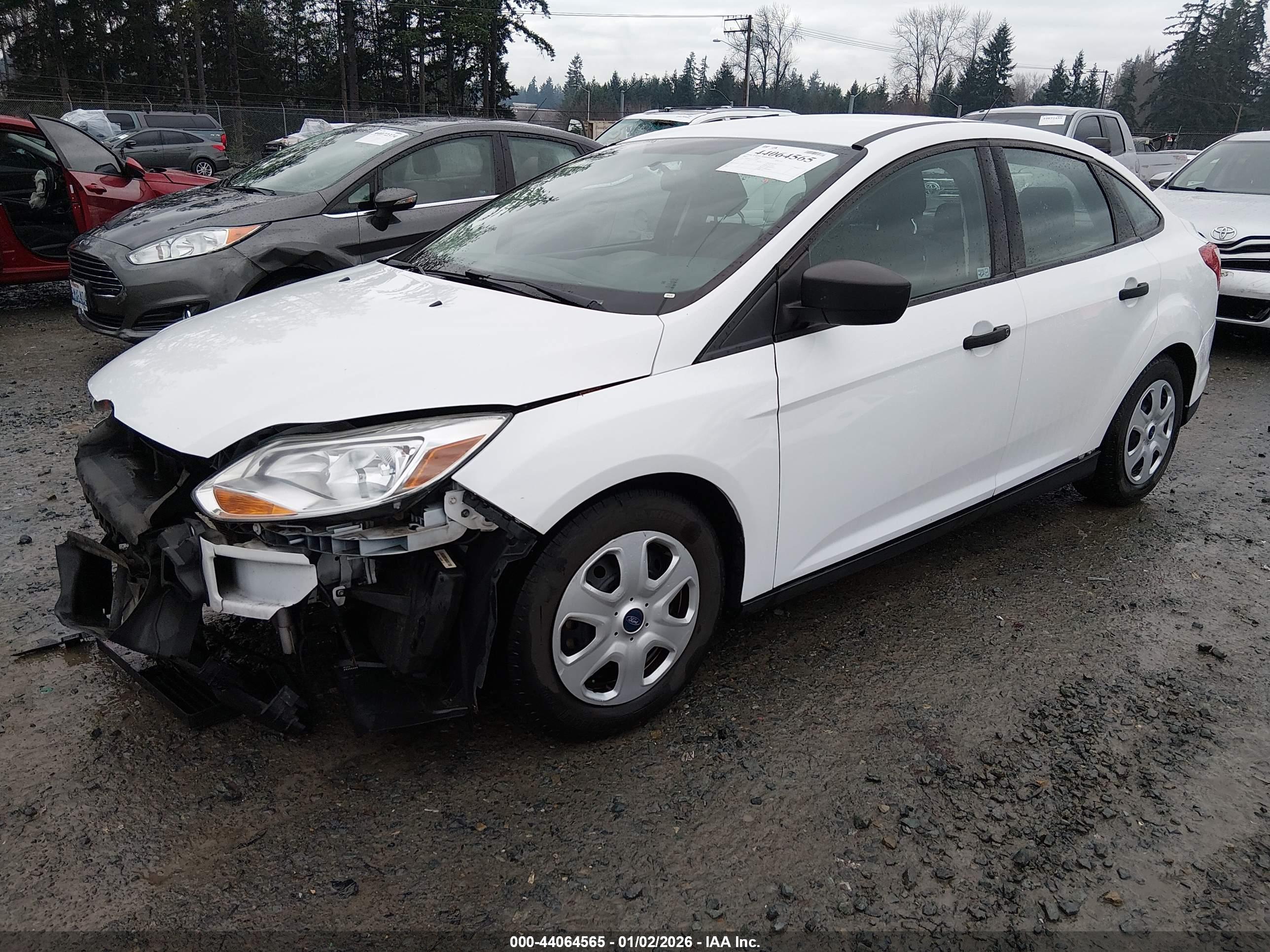 FORD FOCUS image 2