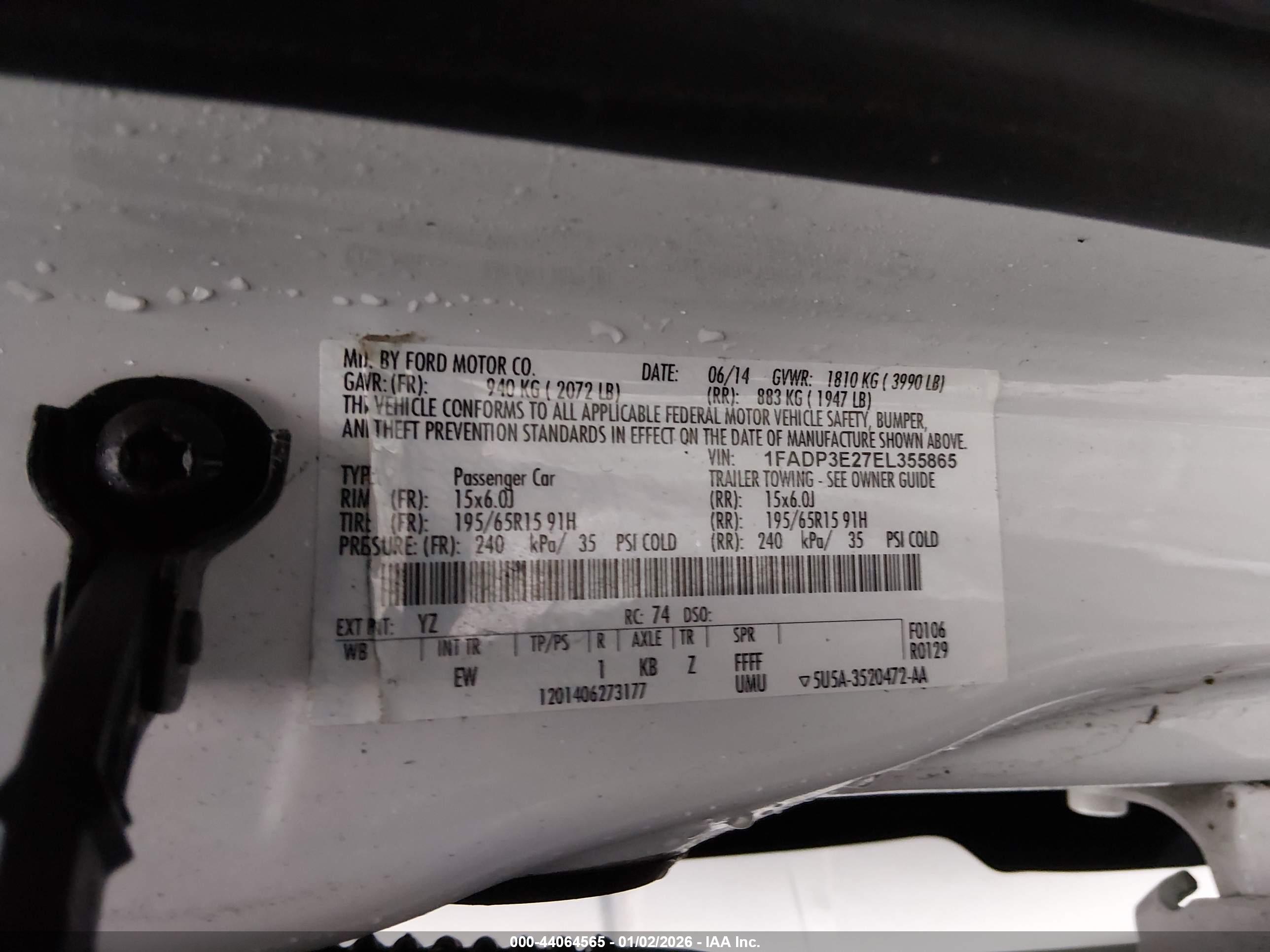 FORD FOCUS image 9