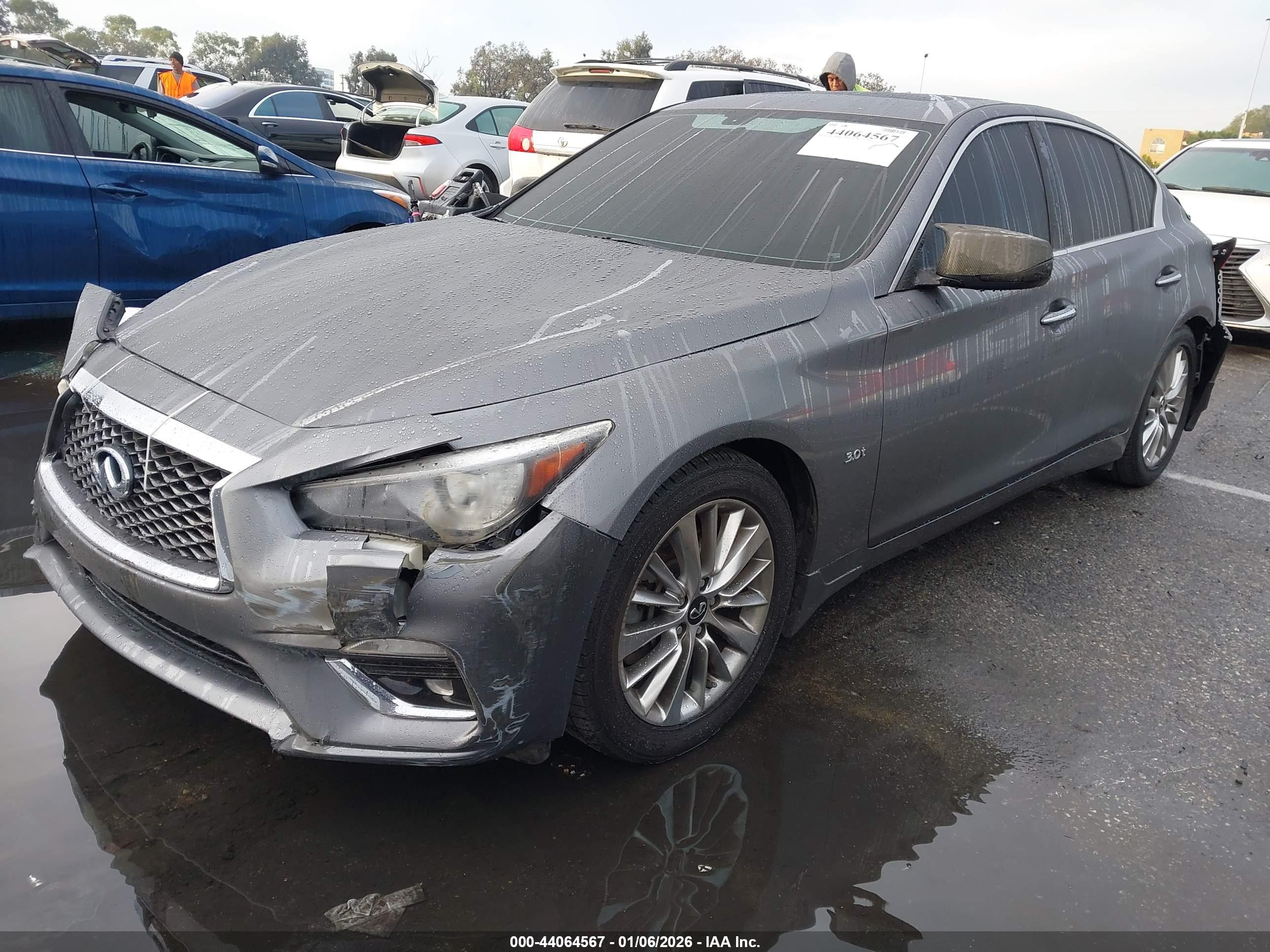 INFINITI Q50 image 2