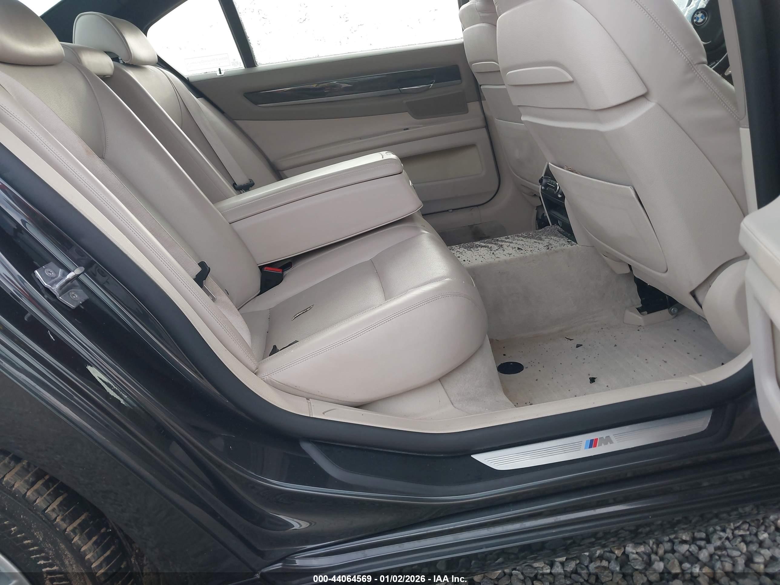 BMW 740LI image 8