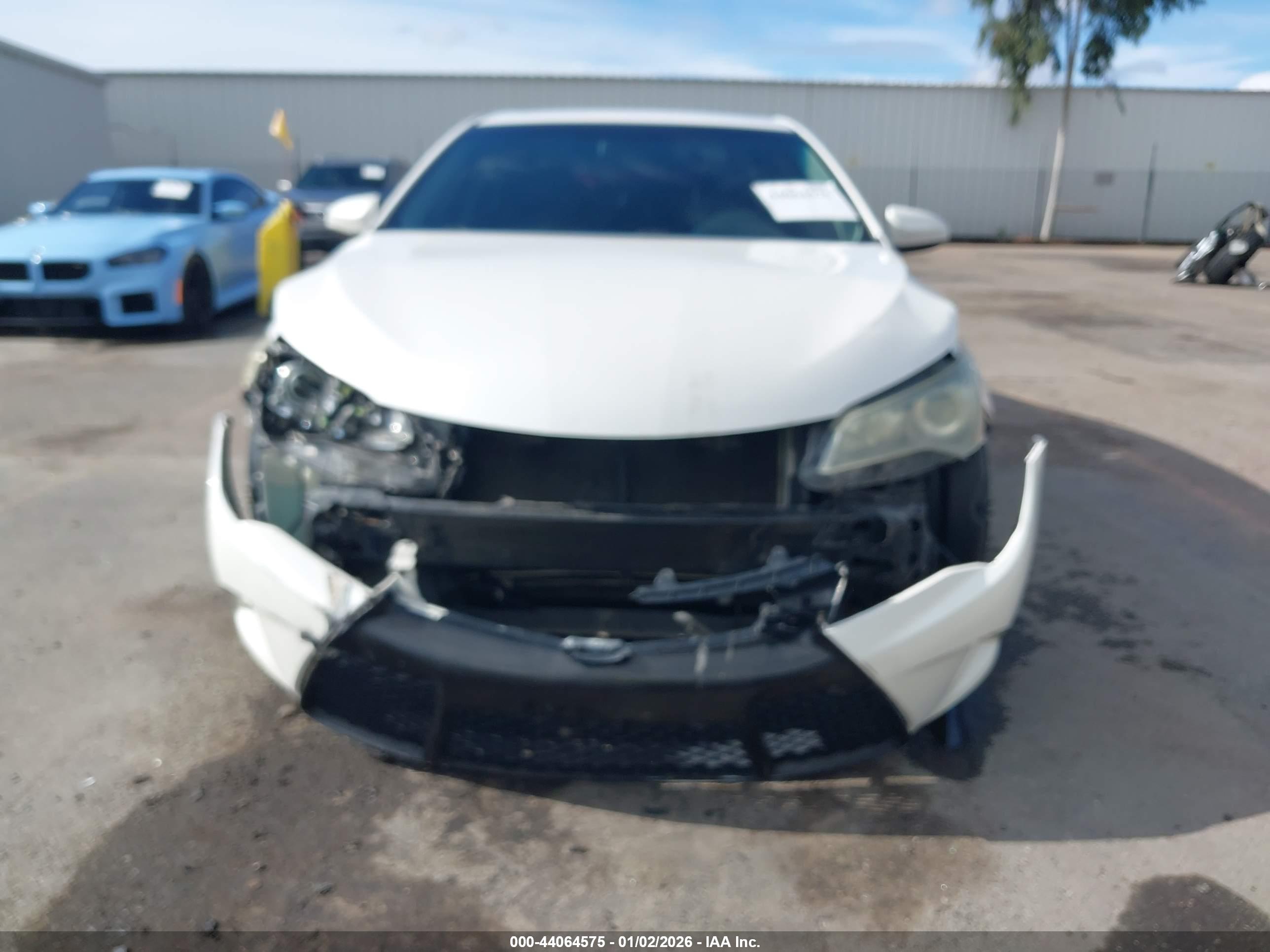 TOYOTA CAMRY image 6