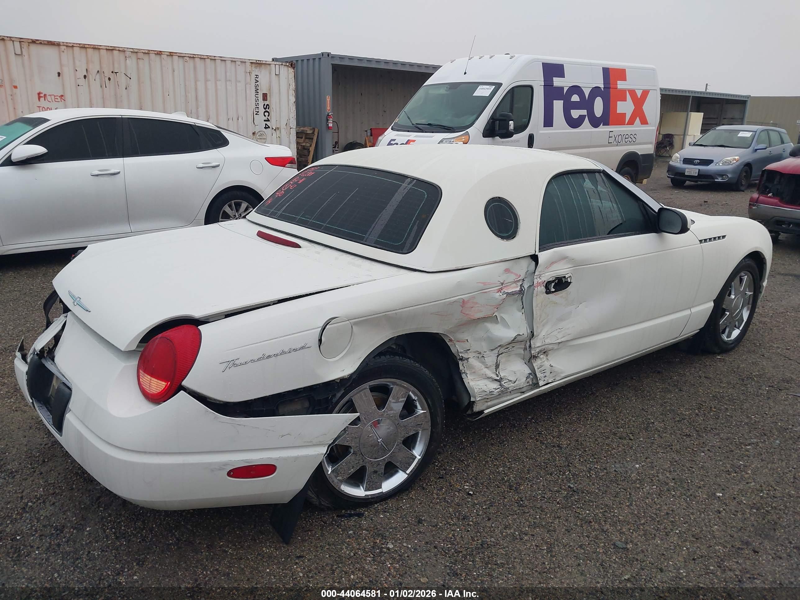 FORD THUNDERBIRD image 4