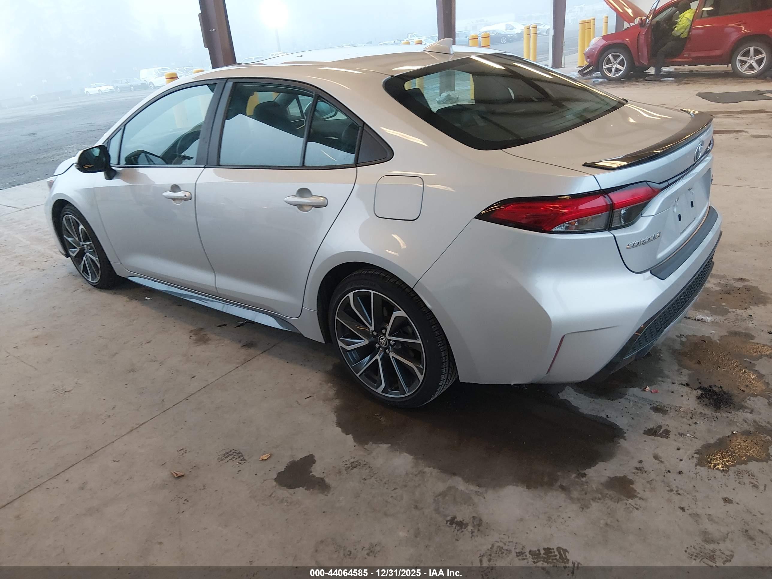 TOYOTA COROLLA image 3