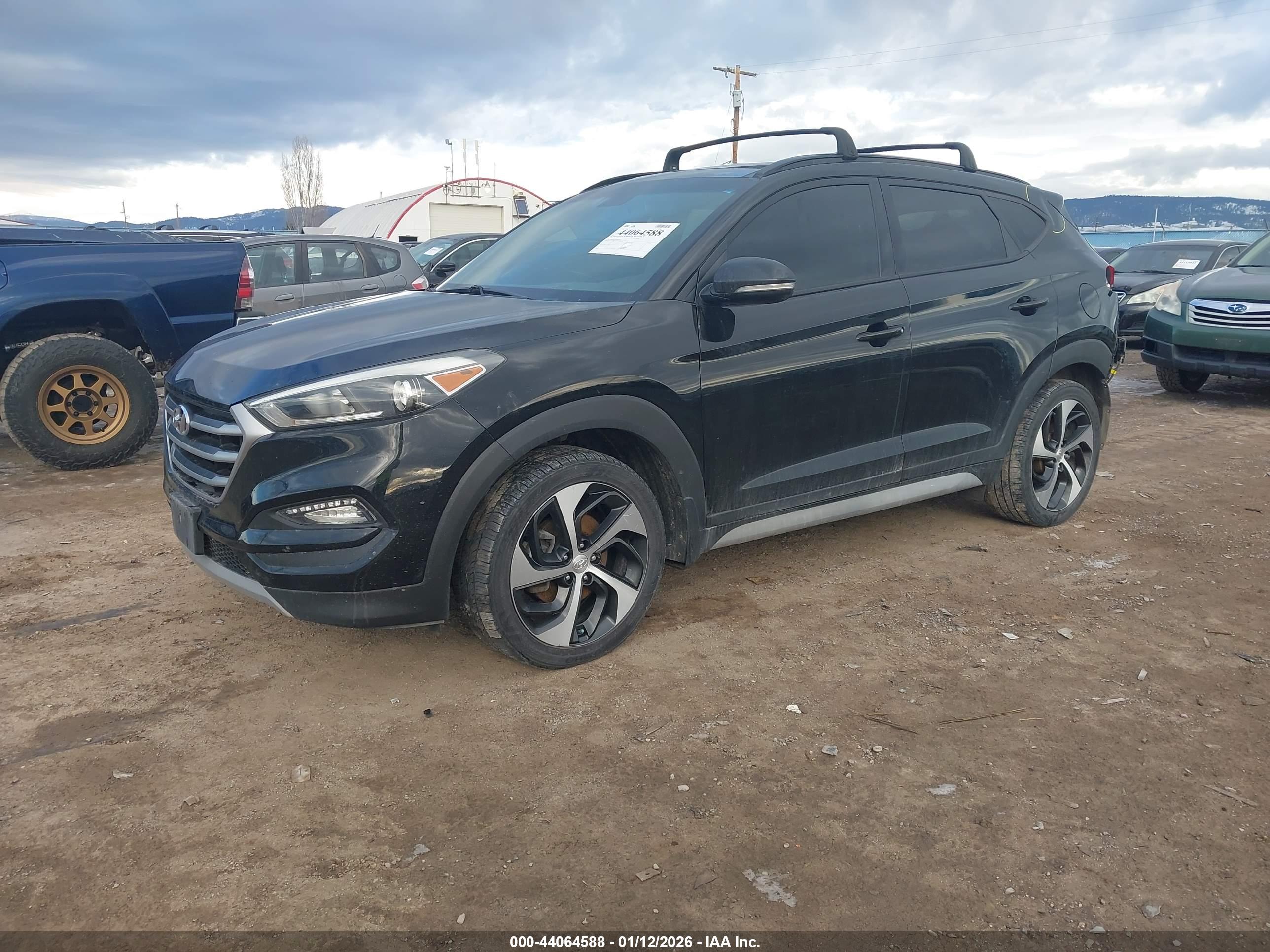 HYUNDAI TUCSON image 2