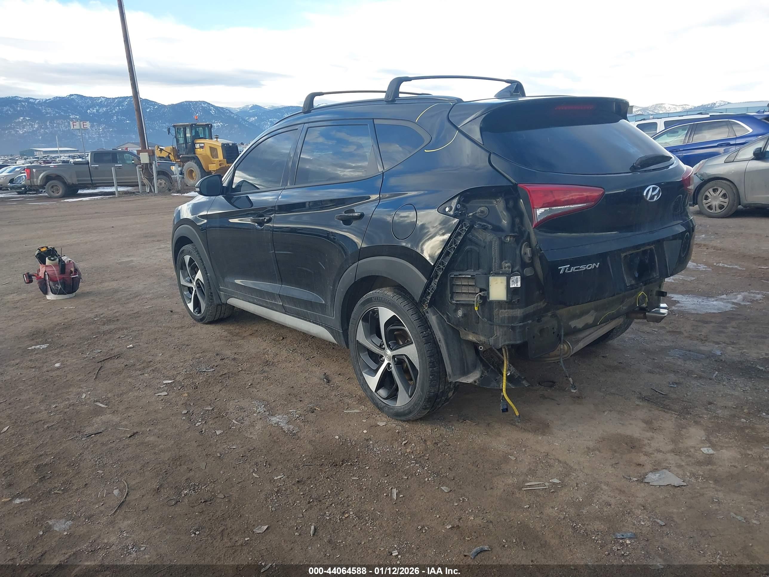 HYUNDAI TUCSON image 3