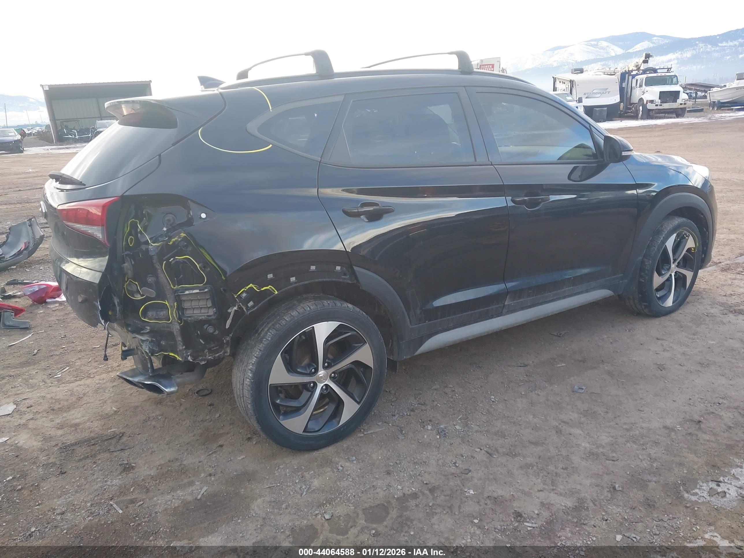 HYUNDAI TUCSON image 4