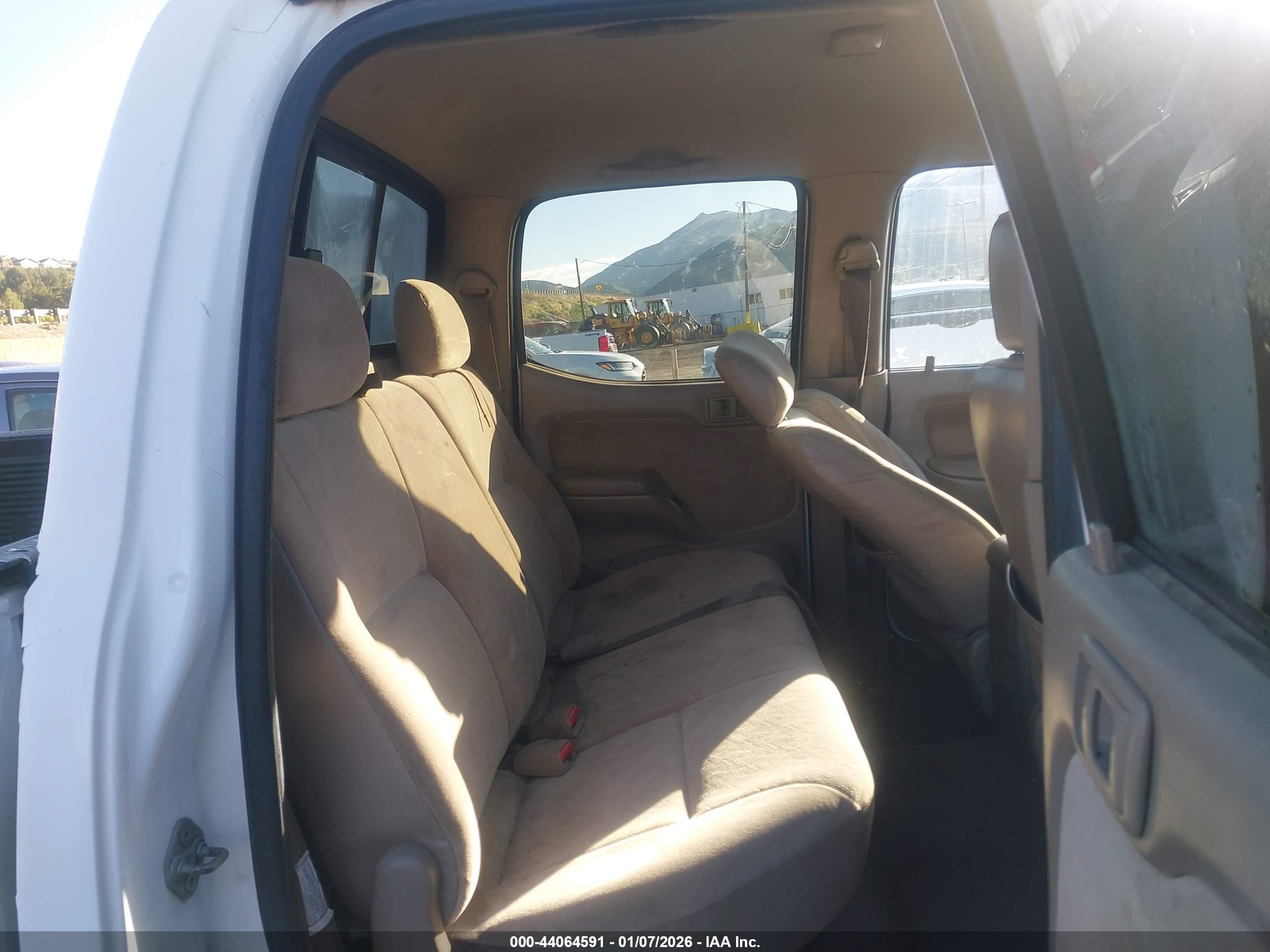 TOYOTA TACOMA image 8