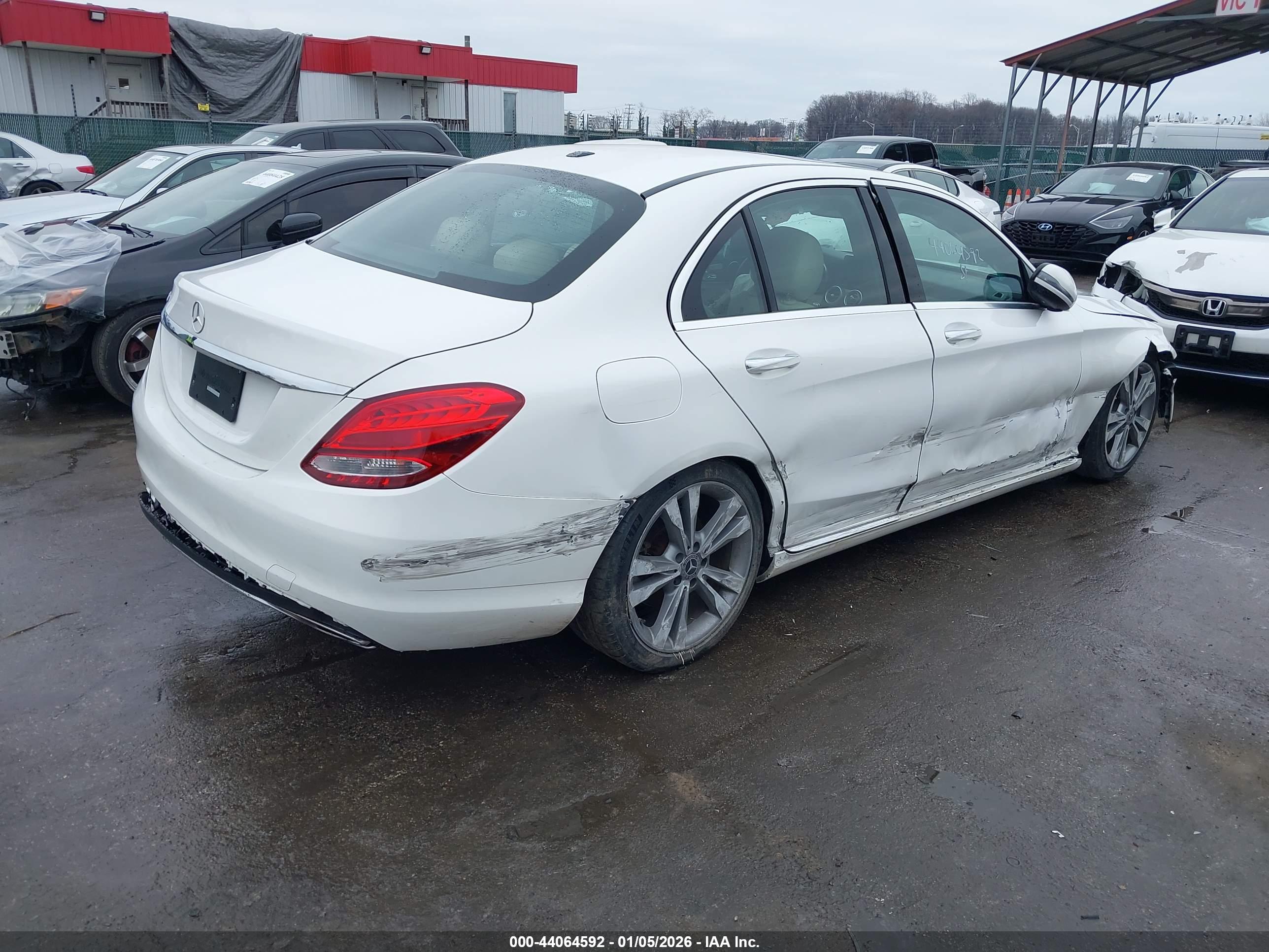 MERCEDES-BENZ C image 4