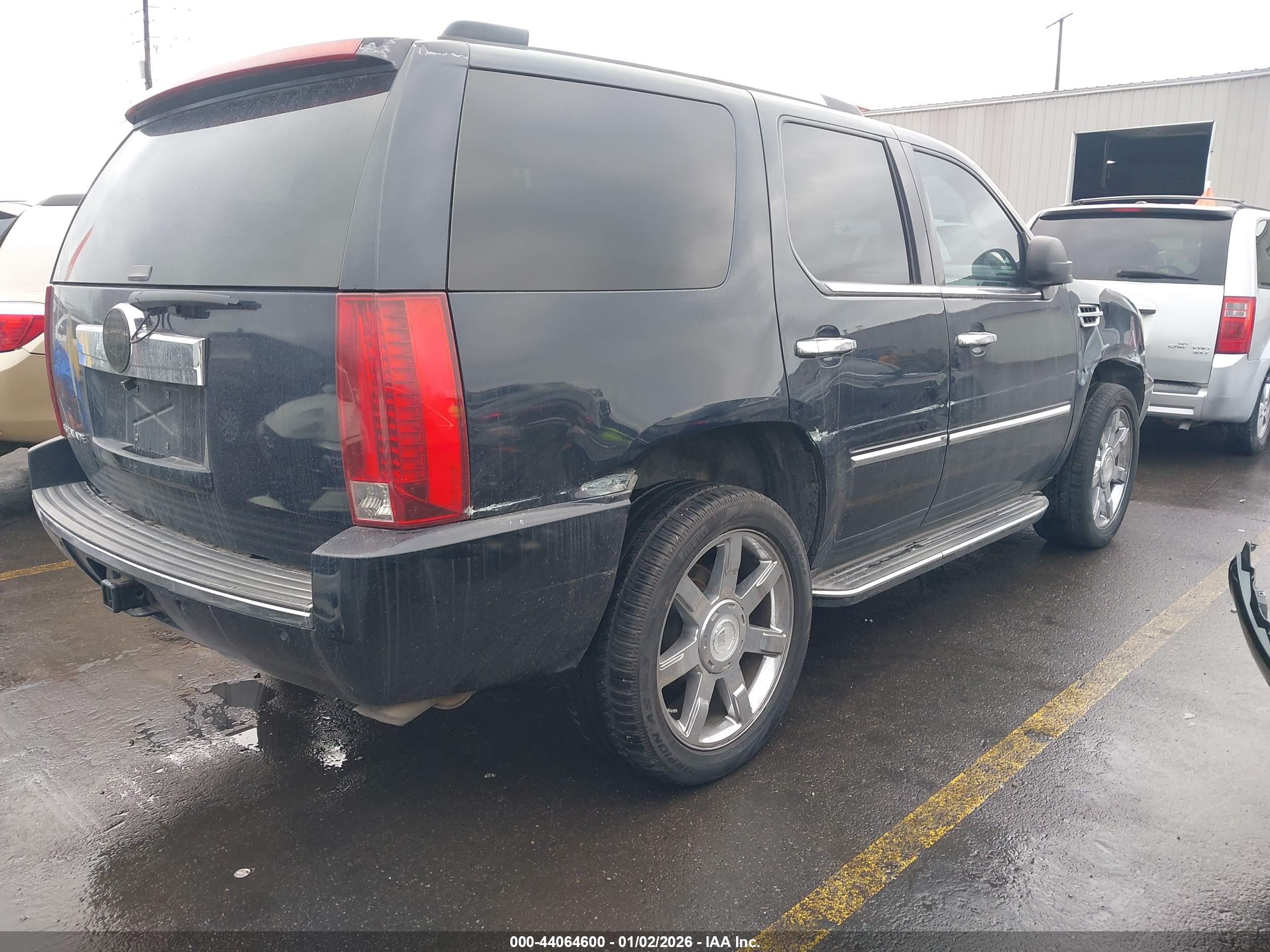 CADILLAC ESCALADE image 4