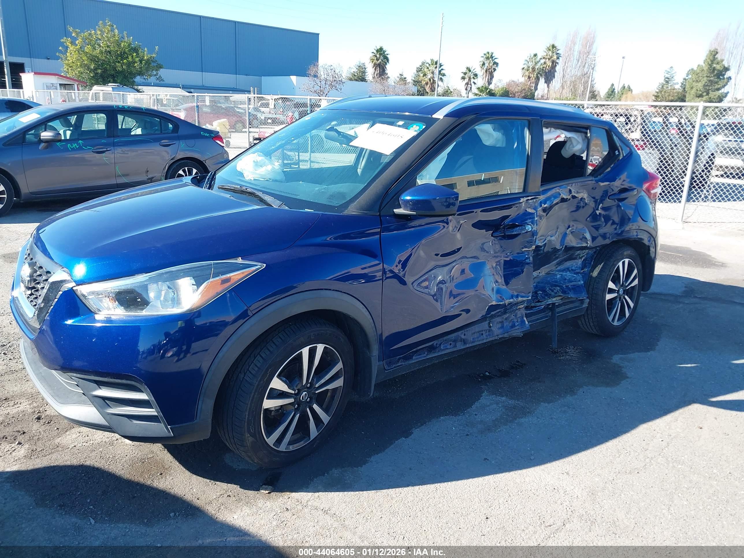 NISSAN KICKS image 6