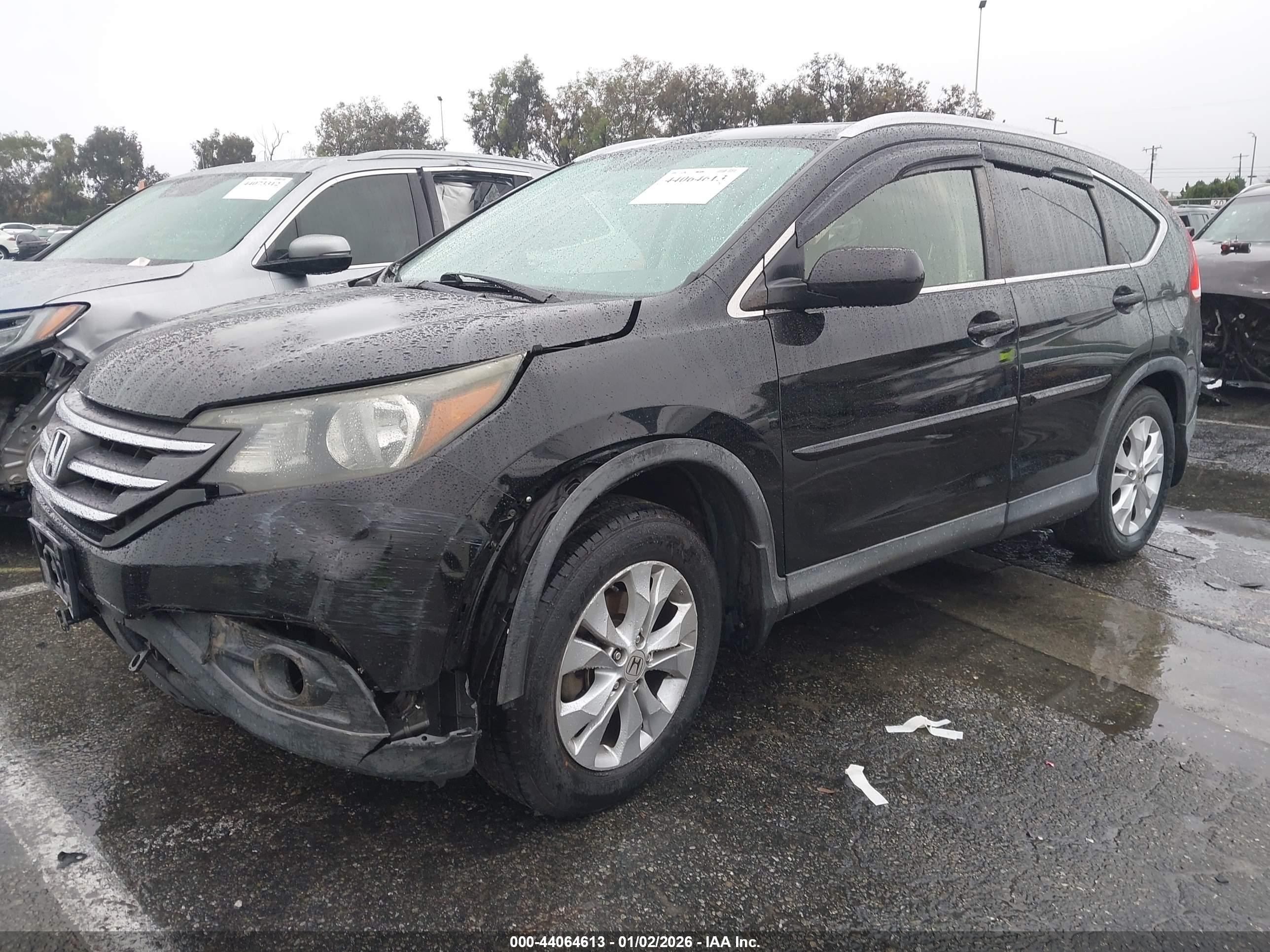 HONDA CR-V image 2