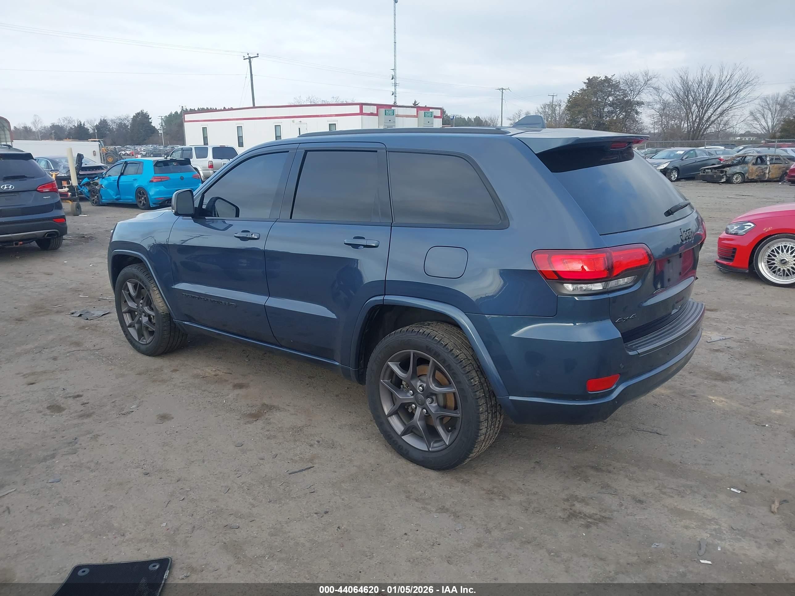 JEEP GRAND image 3
